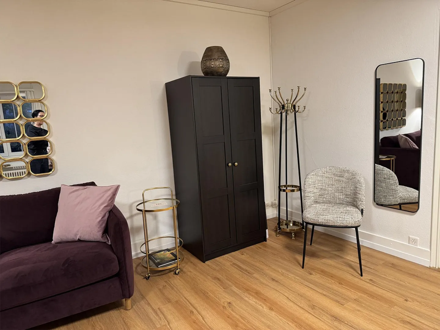 Apartment/Practice/Therapy Room - Photo 5 of 10