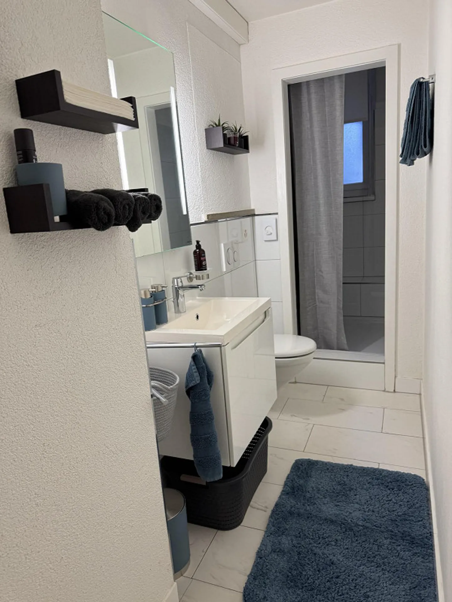 Apartment/Practice/Therapy Room - Photo 9 of 10