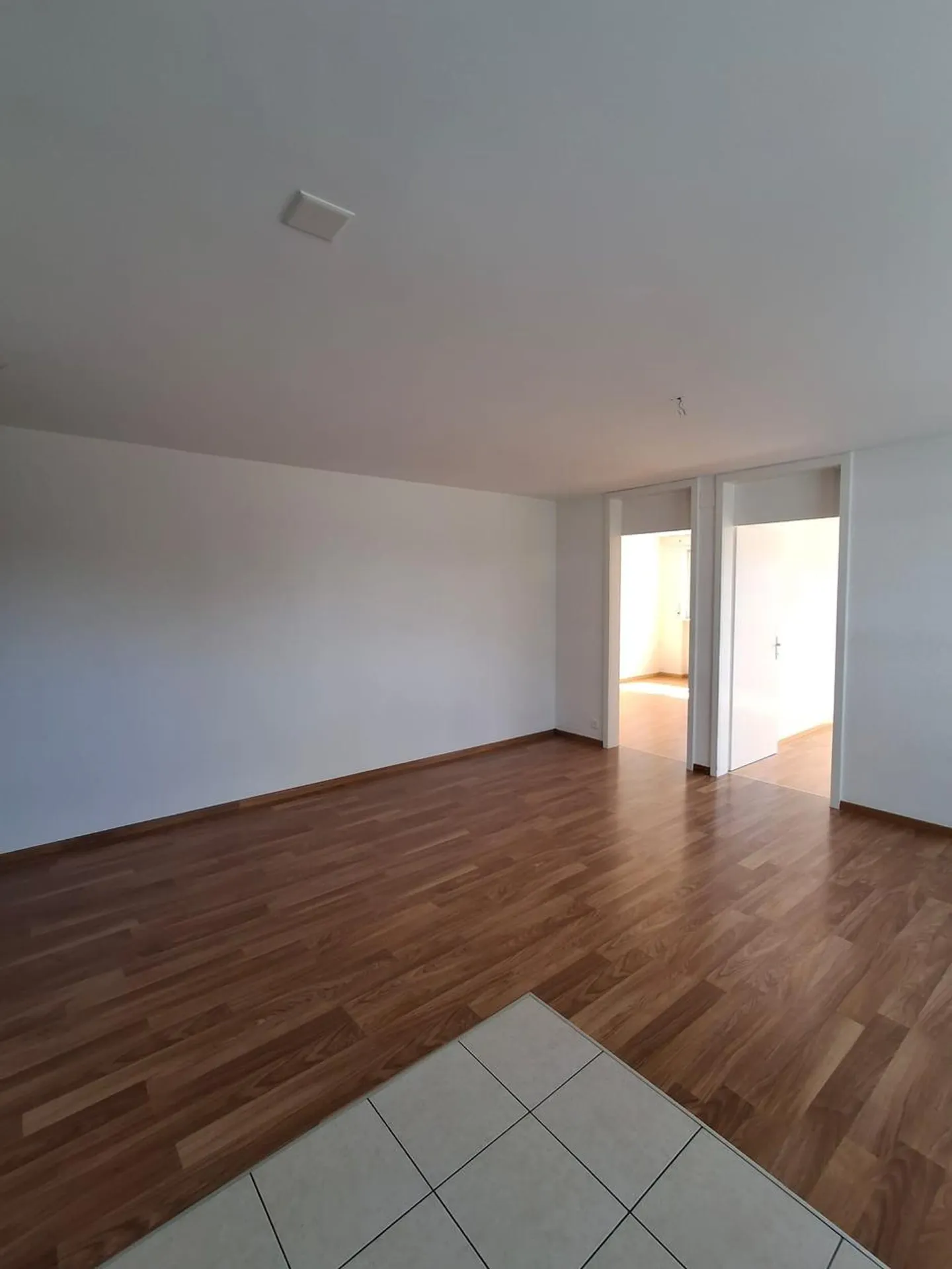 Appartamento luminoso di 2,5 locali a La Chaux-de-Fonds - Foto 3 di 5
