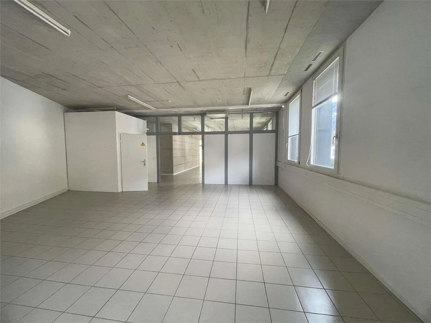 Gewerbe-/Bürofläche zu vermieten - Mezzovico - Foto 5 von 7