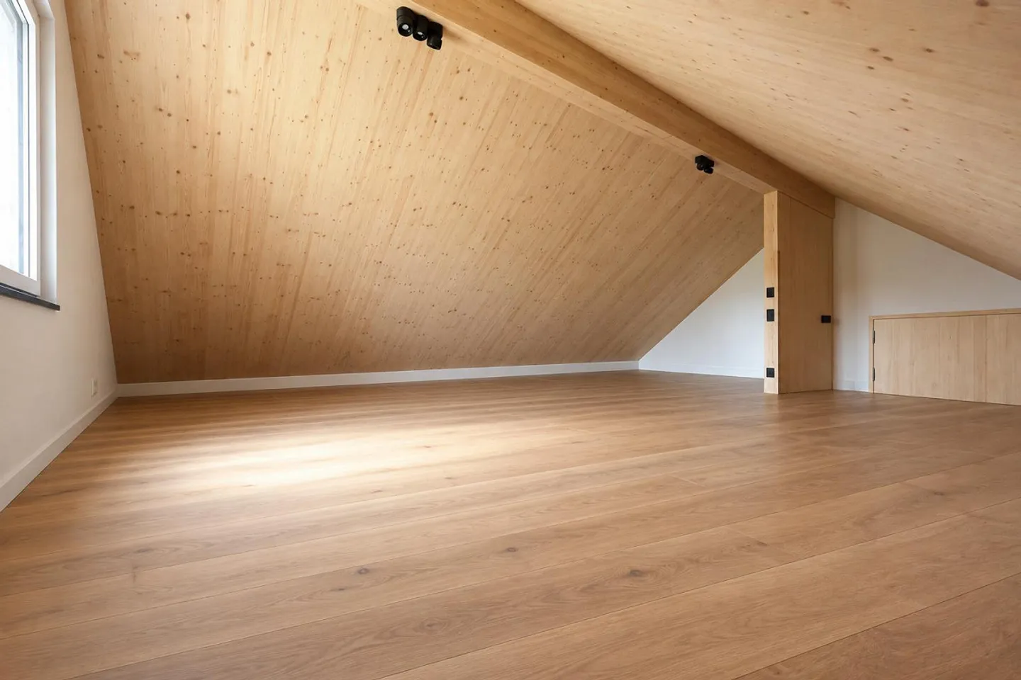 Modernes Familienhaus mit Garten - Foto 10 von 13