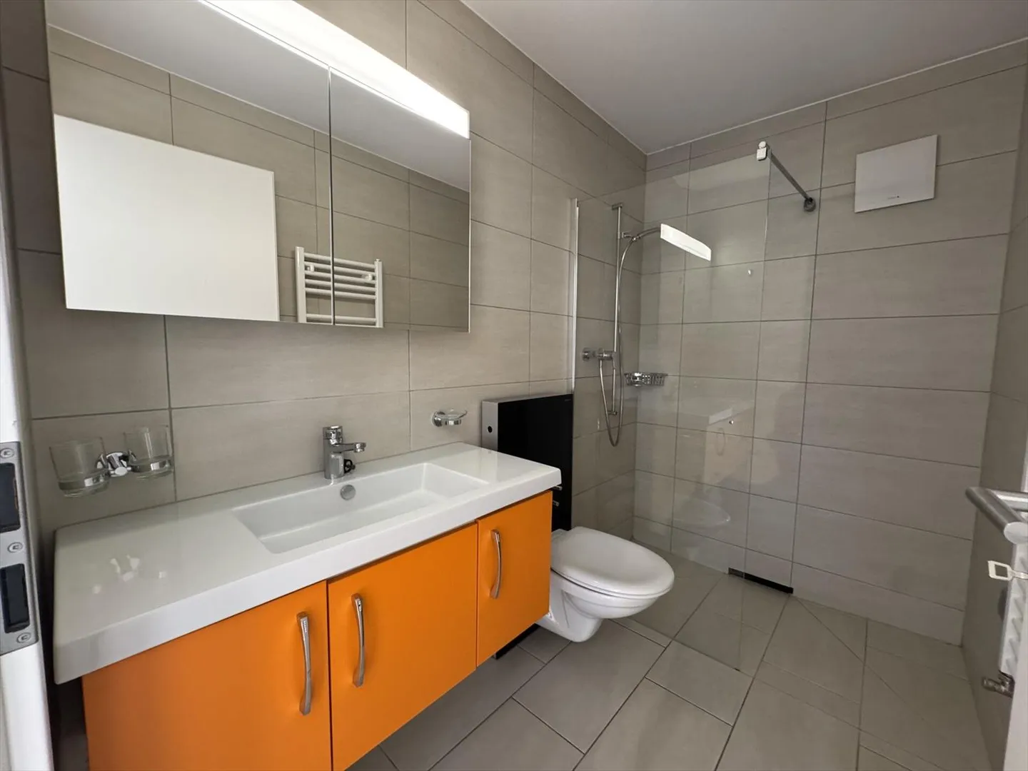 Edificio in affitto a uso misto - Foto 10 di 13