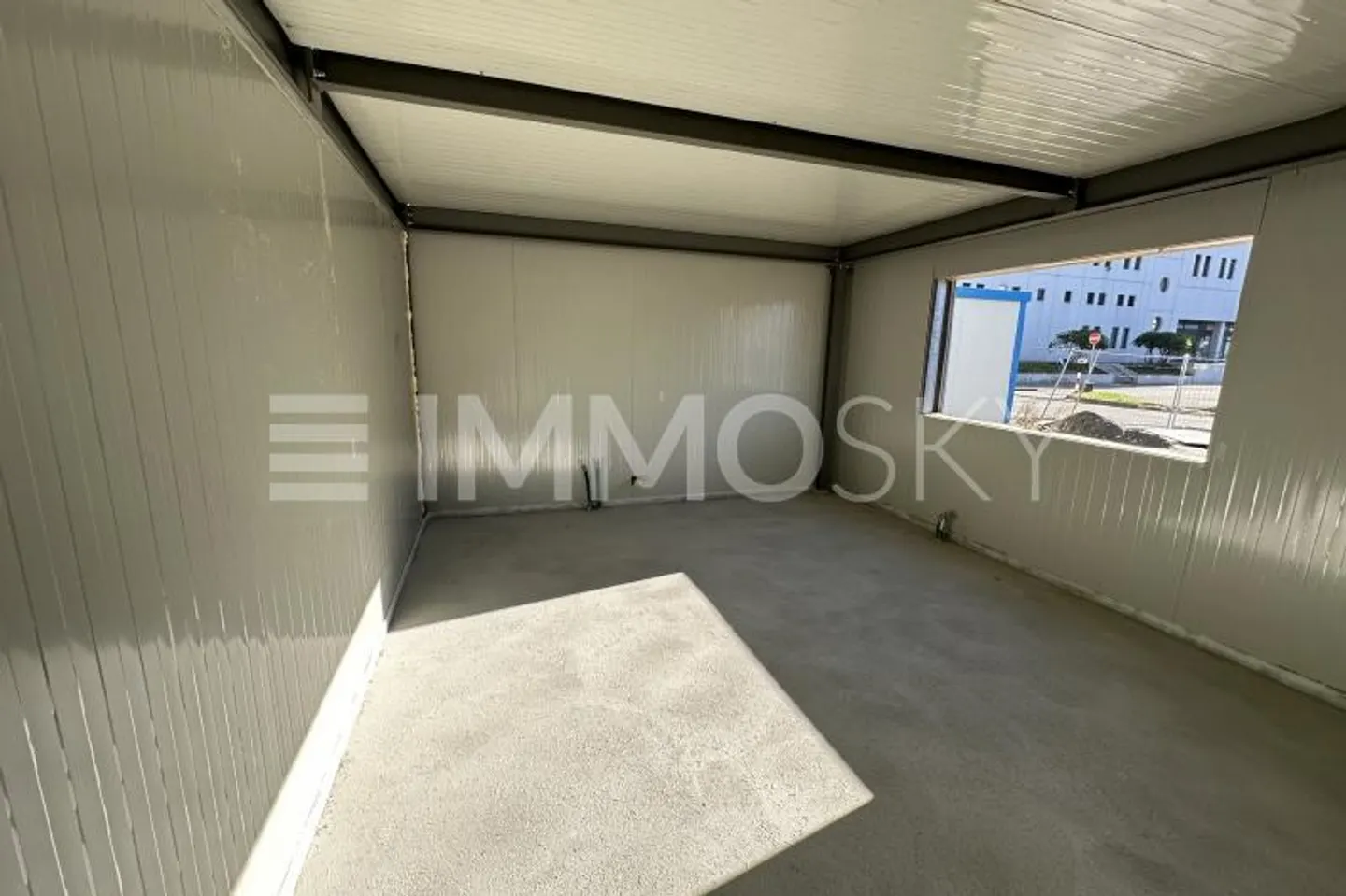 Multifunctional newly built space - Riazzino - Photo 3 of 5