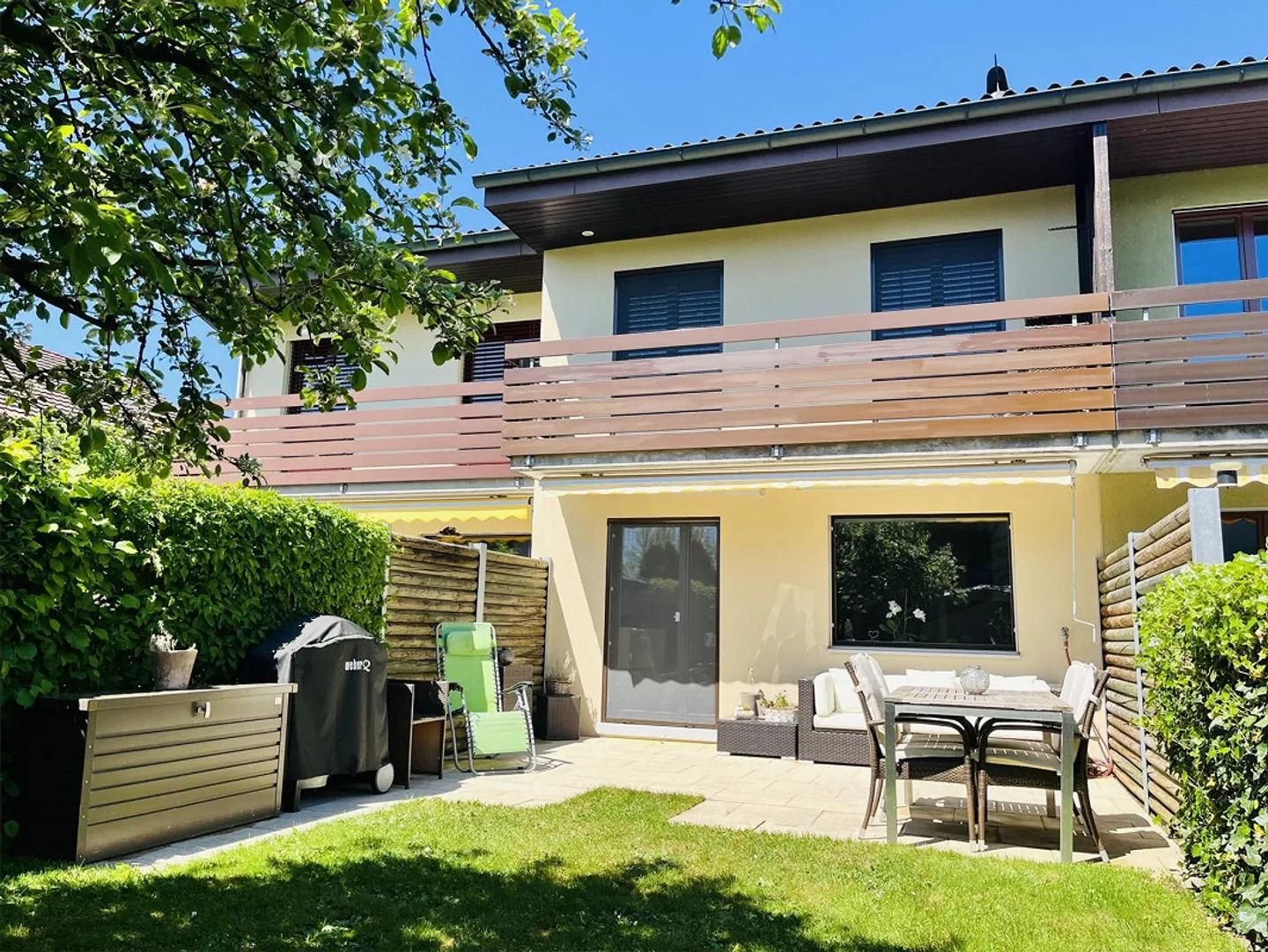 High-quality 5.5-room single-family home with low additional costs - Photo 1 of 7