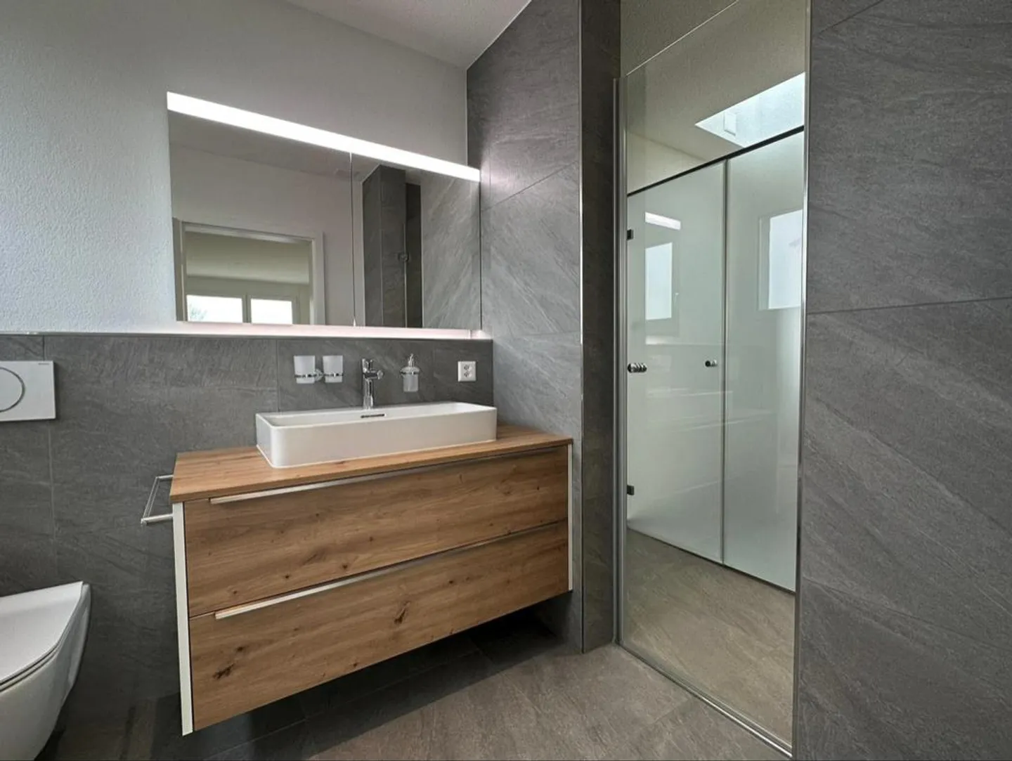 Appartement en Attique Moderne à Huttwil - Photo 3 sur 7