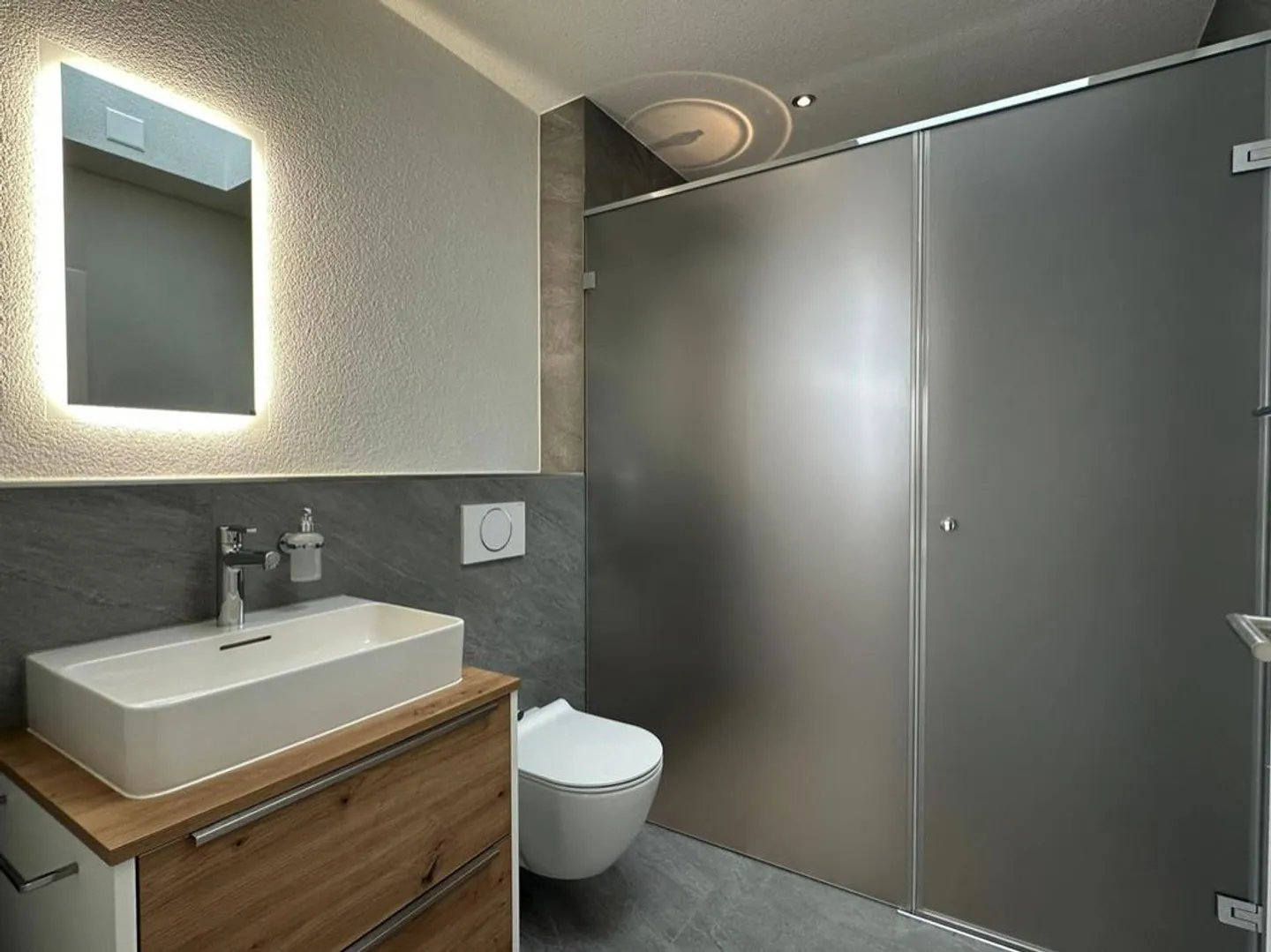 Appartement en Attique Moderne à Huttwil - Photo 5 sur 7