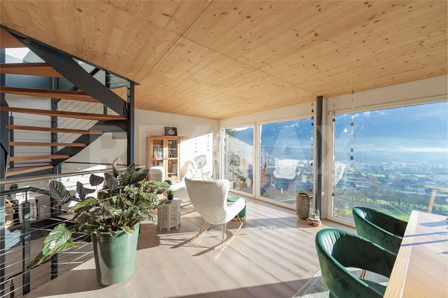 Modern 3-room loft house in top location - Photo 7 of 13