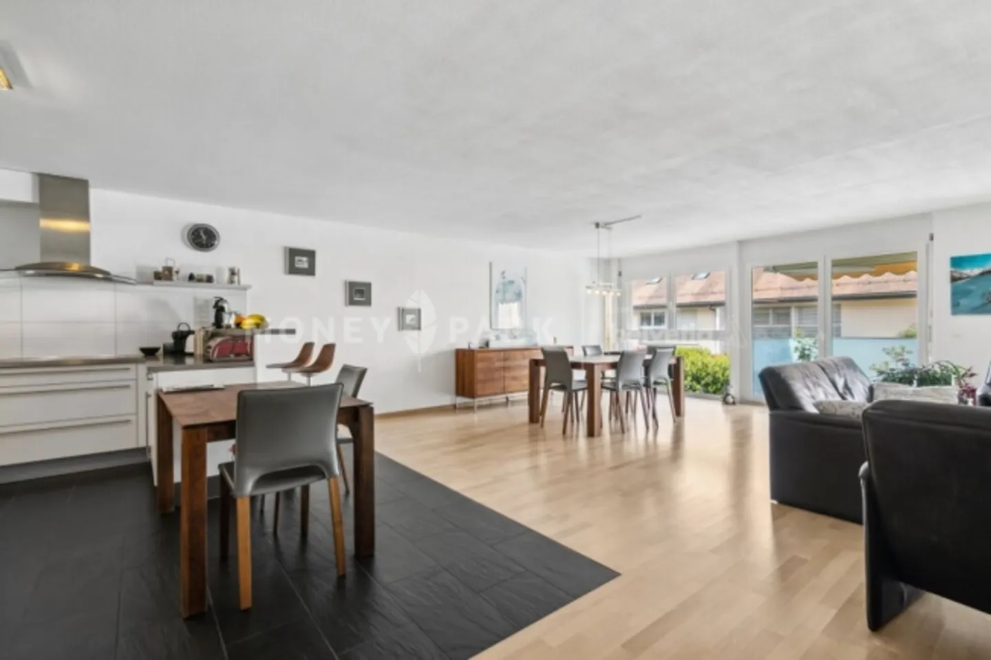 Apartment for sale - Photo 1 of 9