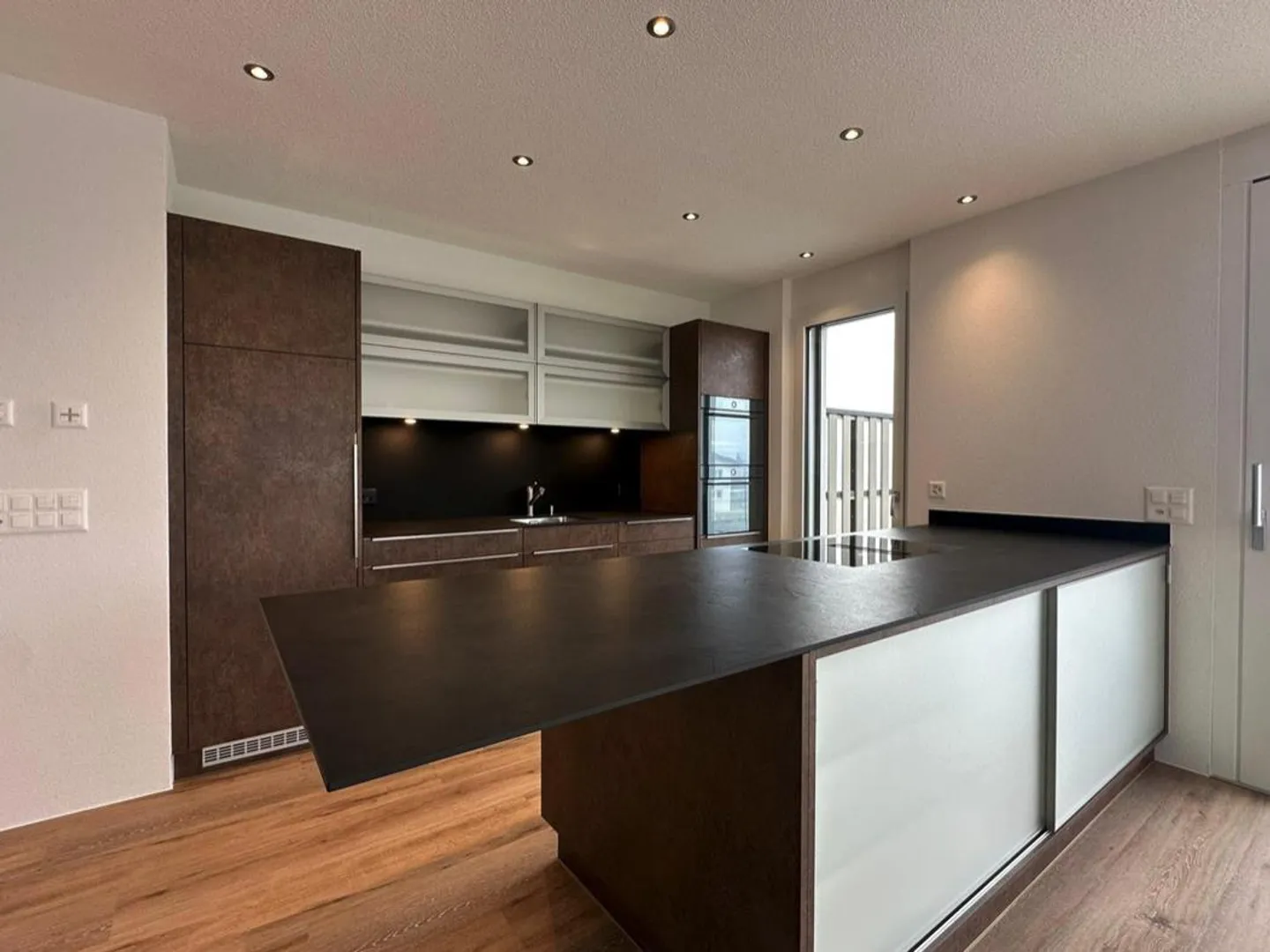 Appartement en Attique Moderne à Huttwil - Photo 2 sur 7