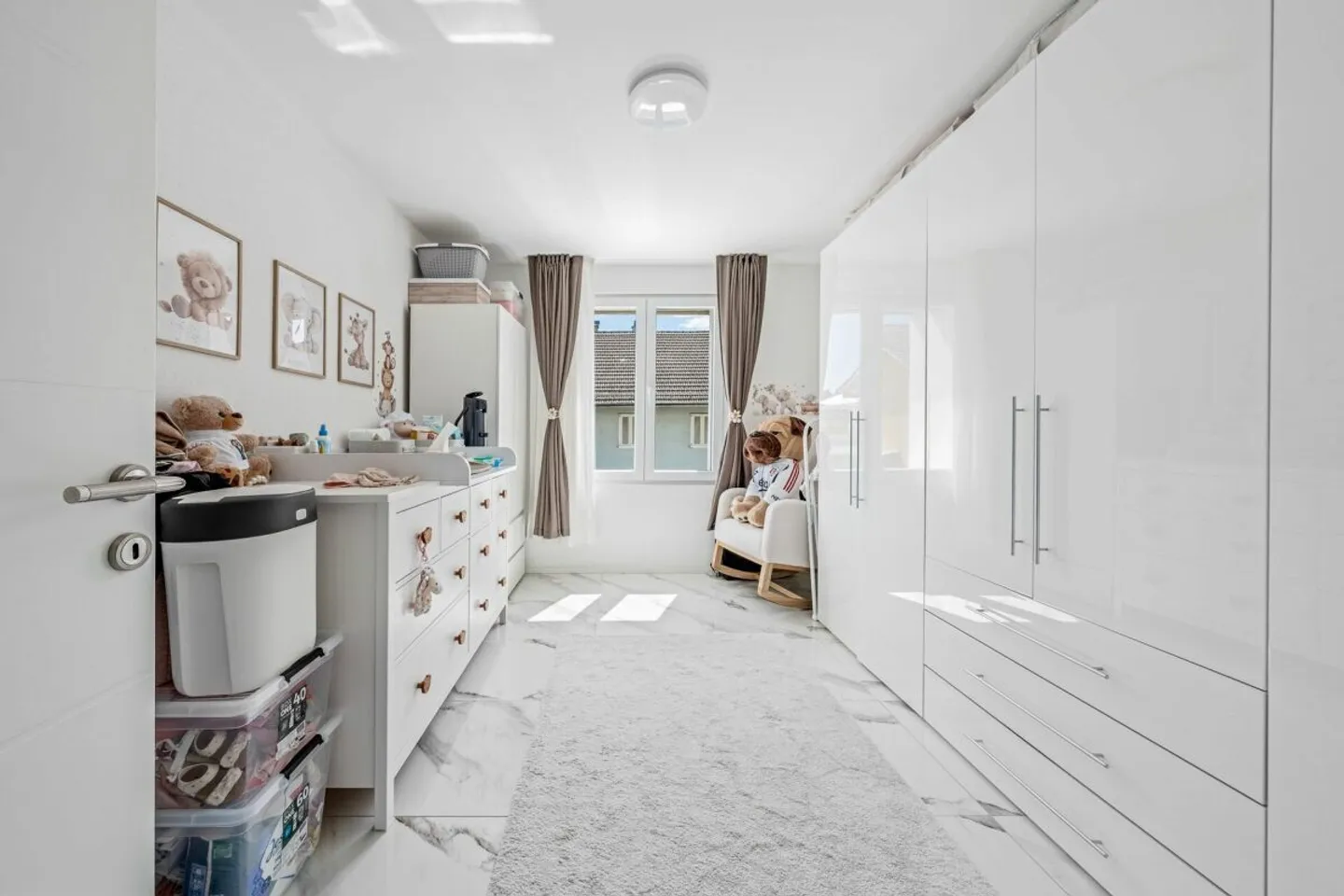 Maison multifamiliale entièrement rénovée avec un potentiel de rendement attrayant - Photo 8 sur 13
