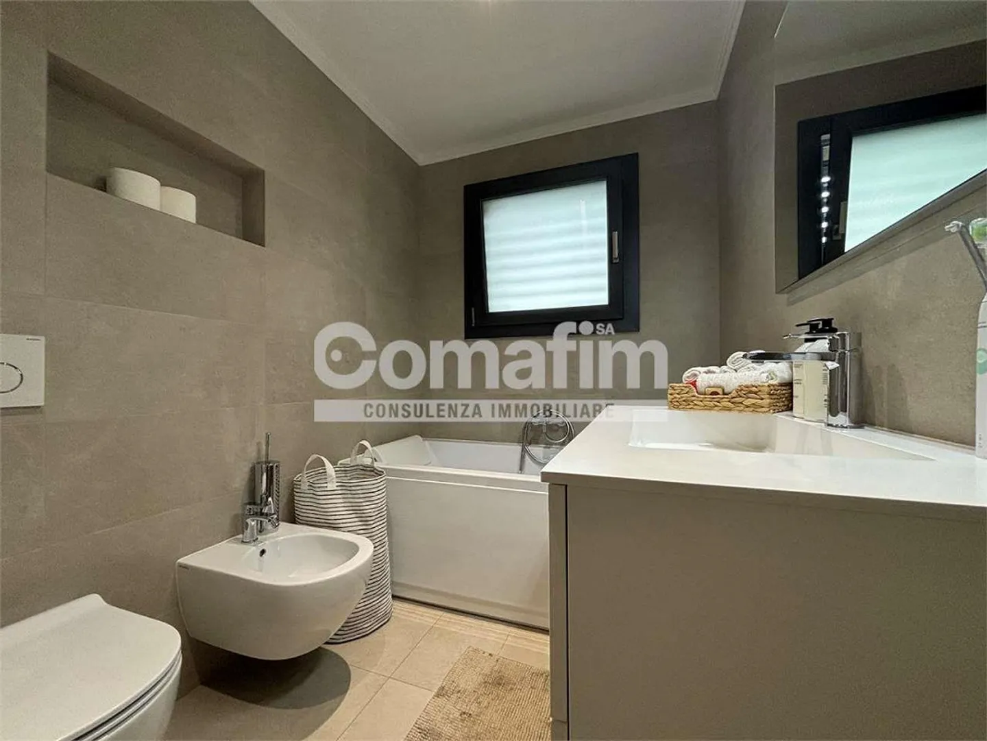 Splendid Newly Built Apartment - Photo 13 of 13