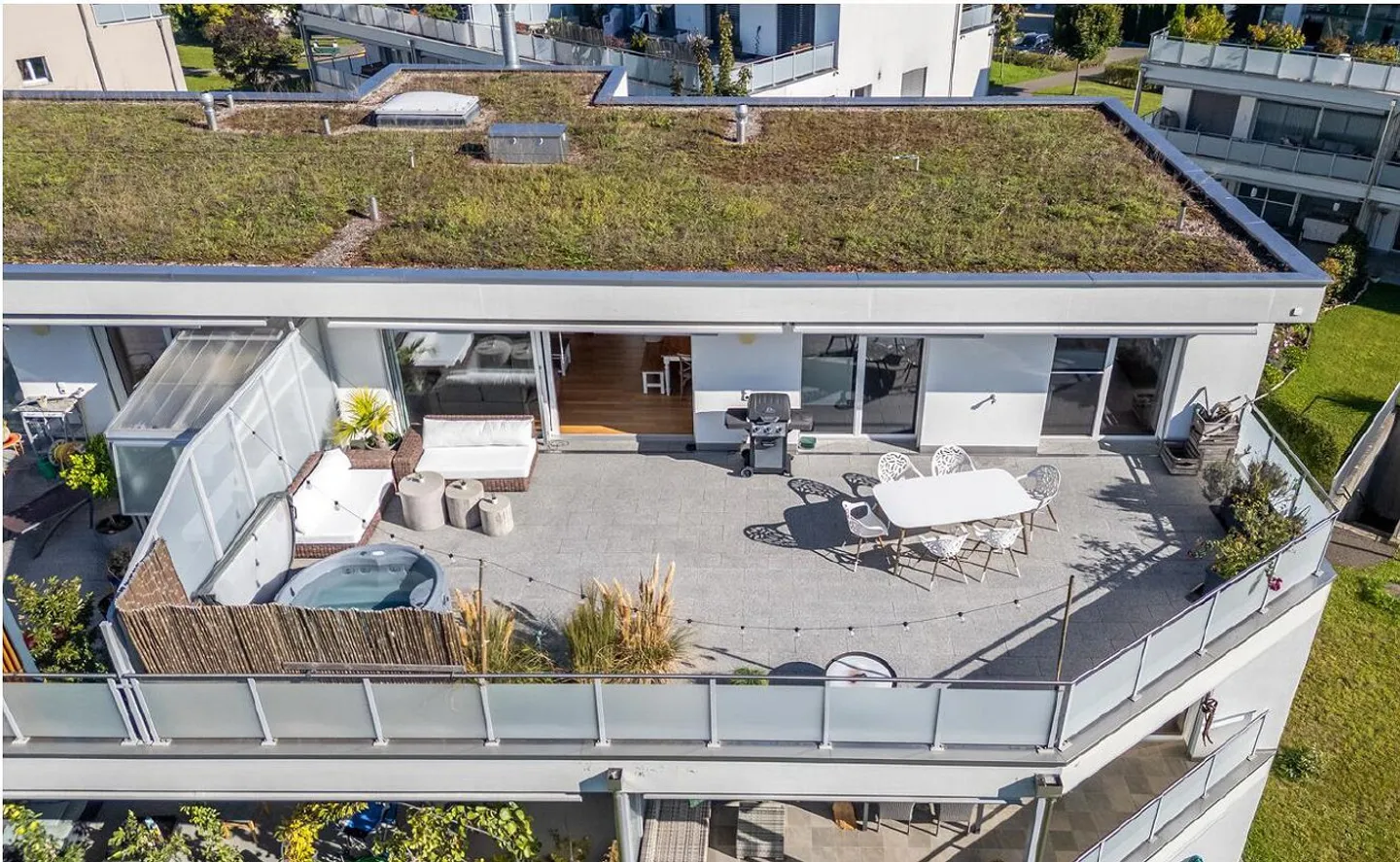 Appartement penthouse exclusif avec 2 terrasses et vue sur la verdure - Photo 1 sur 7