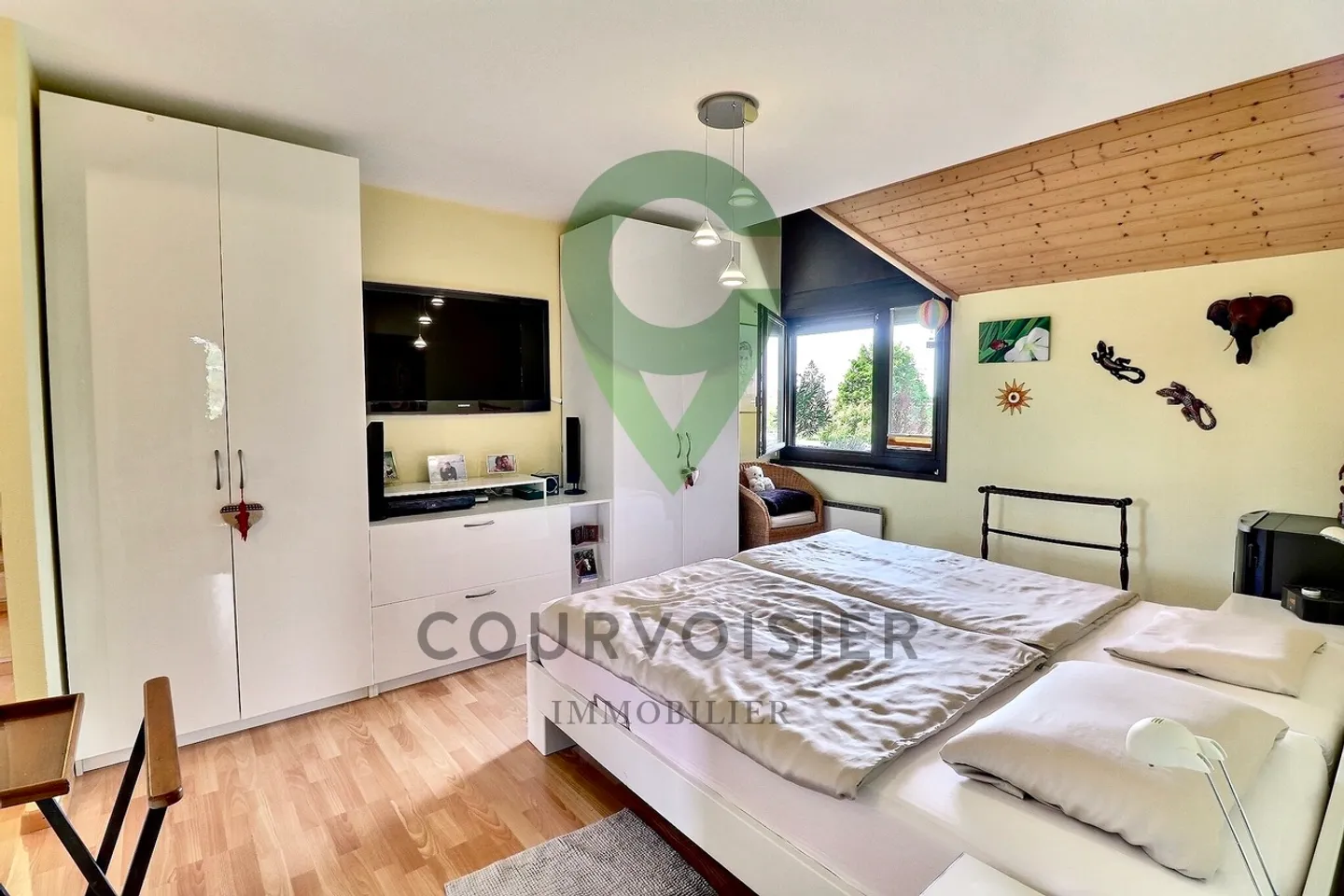 Semi-detached house for sale - Photo 4 of 12
