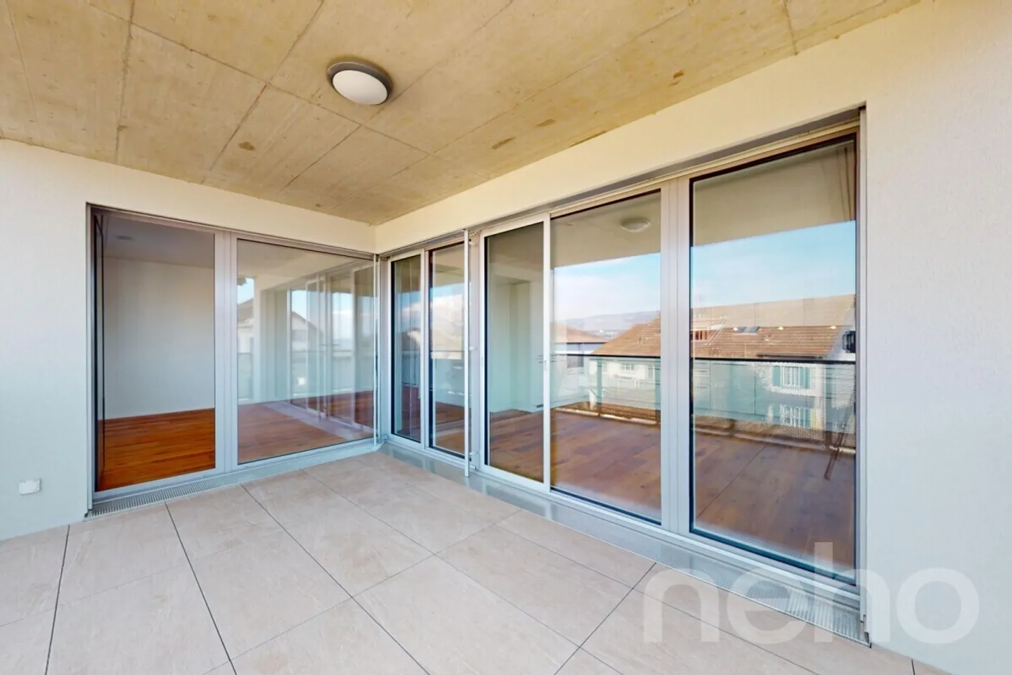 Appartamento 4.5 locali appena ristrutturato con vista lago e layout accattivante - Foto 10 di 12