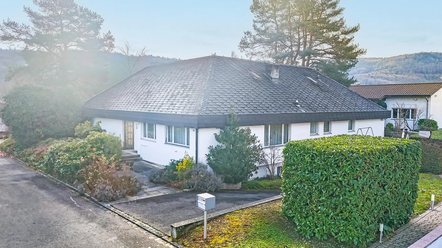 Incantevole casa unifamiliare con potenziale - Foto 1 di 21