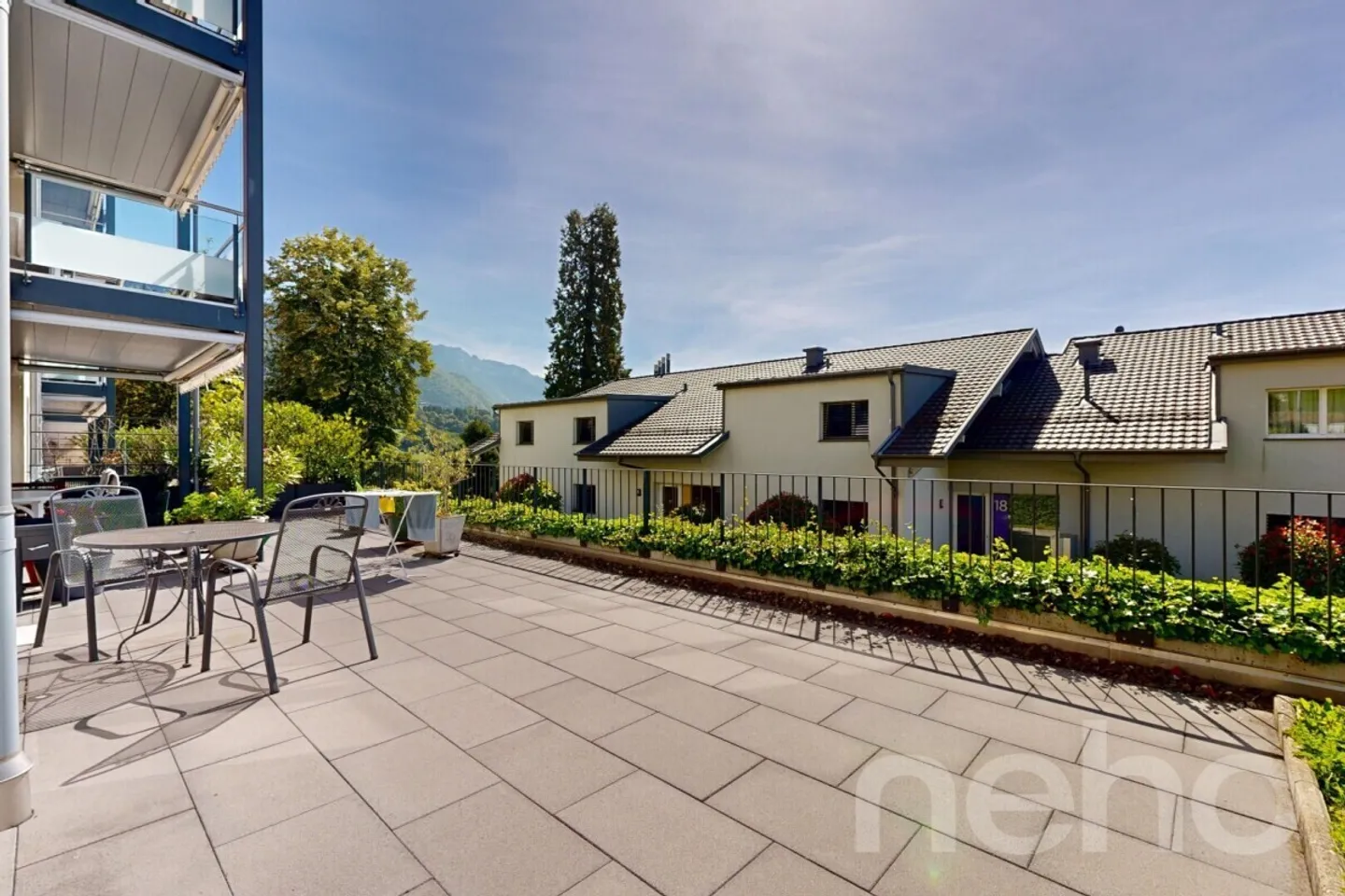 Incantevole appartamento di 3,5 locali con grande terrazza e giardino - Foto 2 di 11