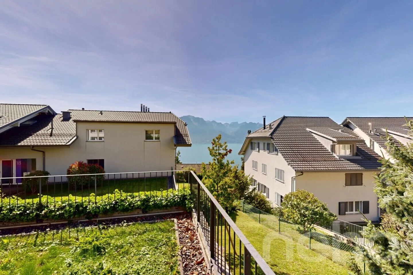 Incantevole appartamento di 3,5 locali con grande terrazza e giardino - Foto 3 di 11