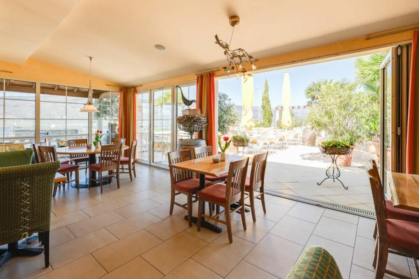 Hotel Restaurant Seeblick & Hotel Pavillon - Ein einzigartiges Immo... - Foto 21 von 30