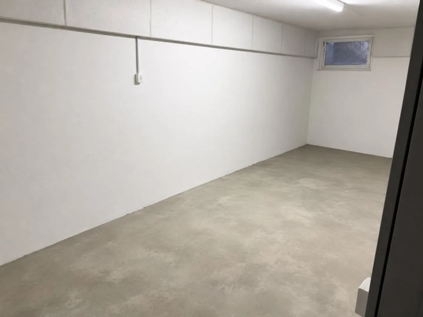 Craft Room in a Quiet Location in Wettswil - Photo 1 of 1