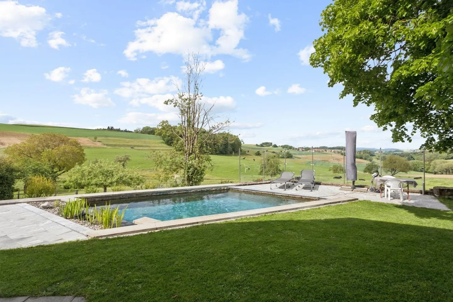 An extraordinary property in the heart of the Vaud countryside - Photo 12 of 13