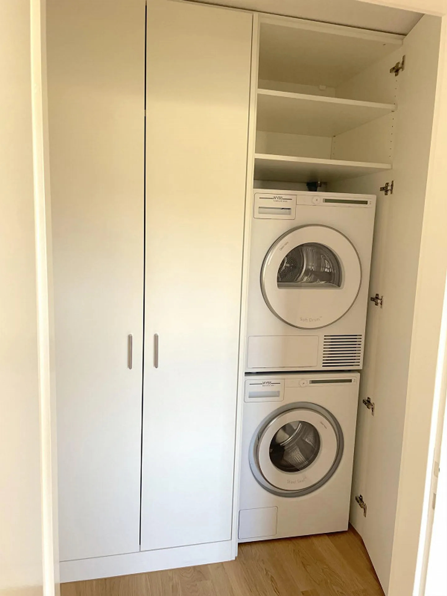 Appartement 3.5 pièces fraîchement rénové avec vue sur la verdure - Photo 9 sur 13