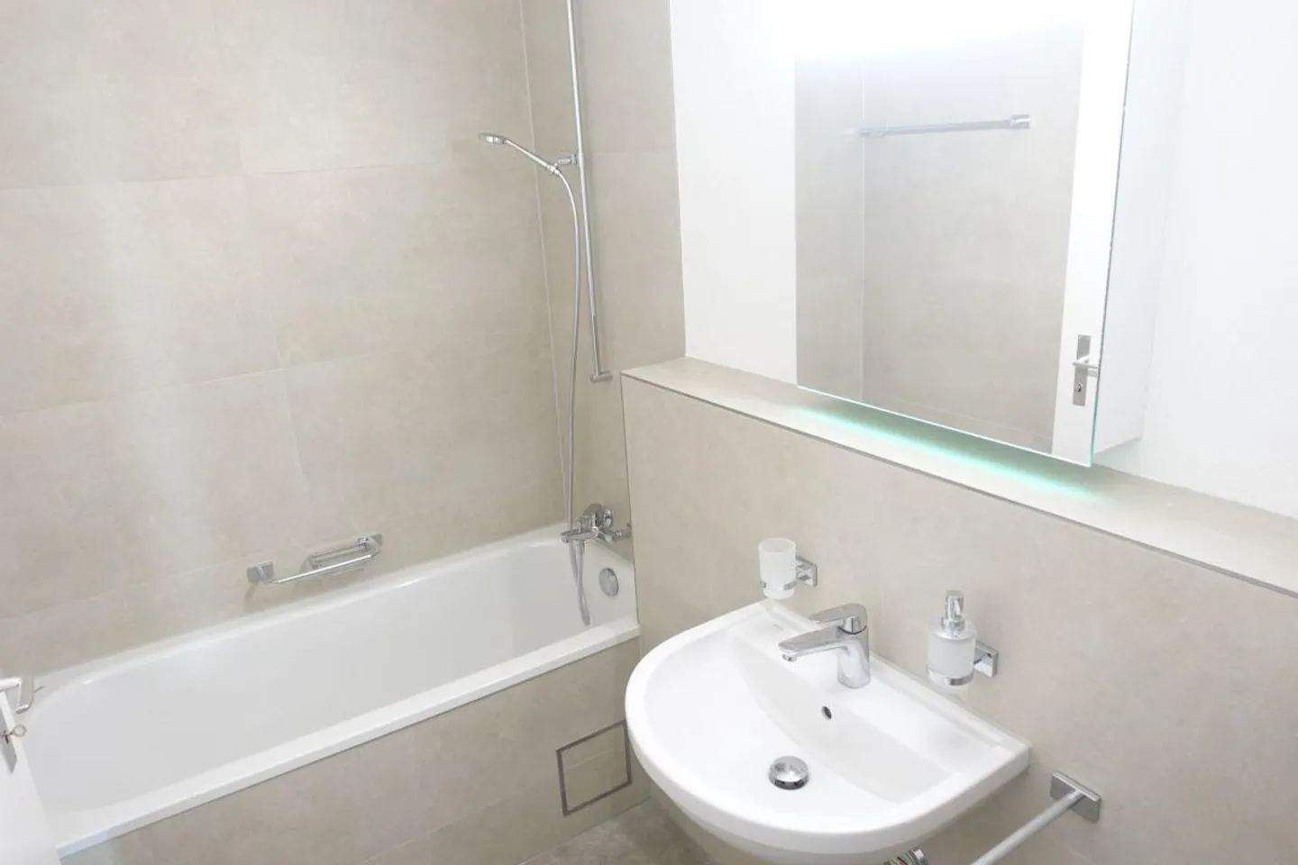 Appartement moderne dans le quartier de Lehenmatt - Photo 3 sur 8
