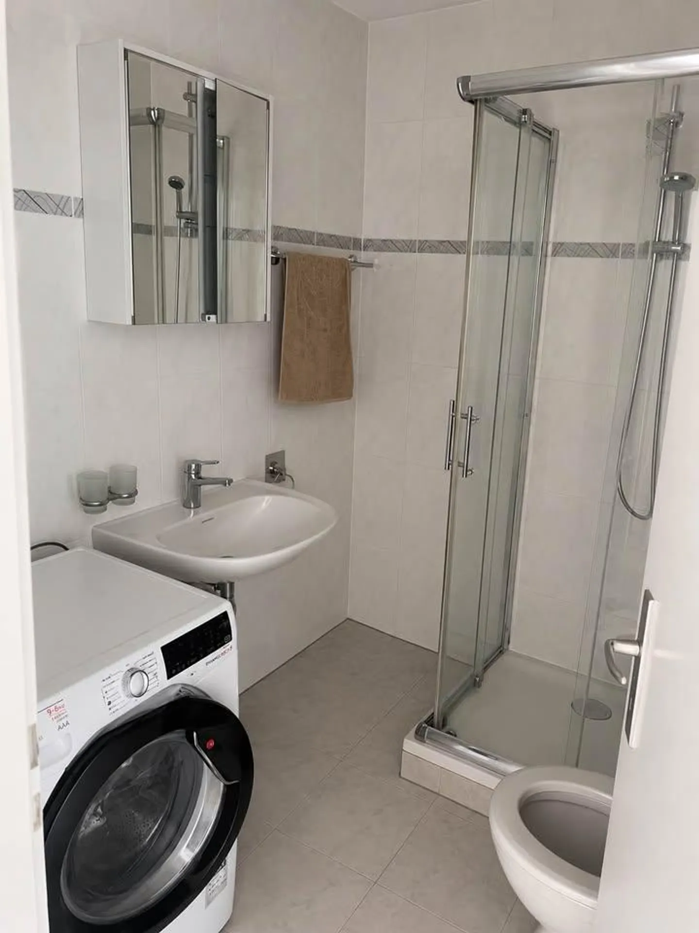 Calm Apartment in Versoix - Photo 2 of 4