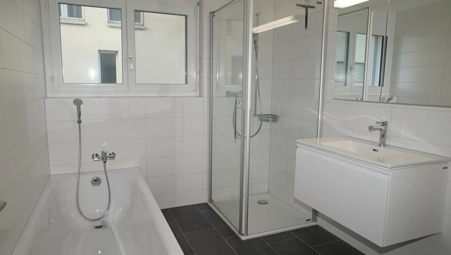 Appartement moderne de 4,5 pièces dans la verdure ! - Photo 5 sur 10