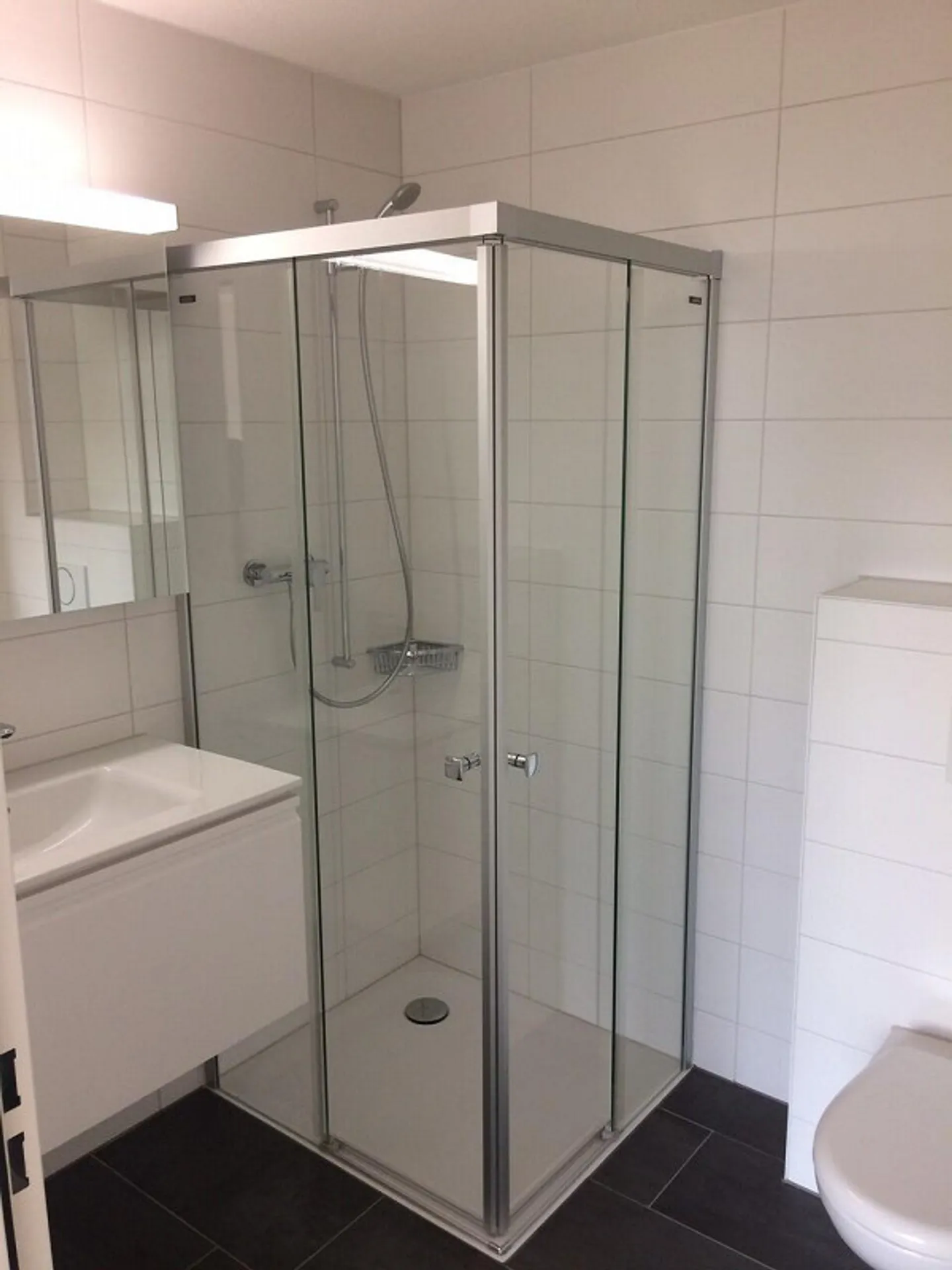 Appartement moderne de 4,5 pièces dans la verdure ! - Photo 6 sur 10