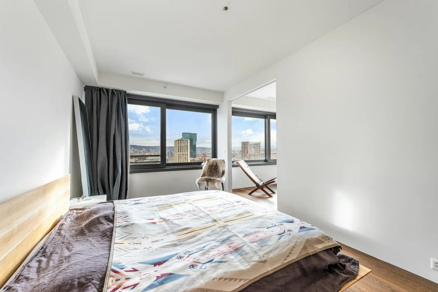 Skyline Living sopra Zurigo - Vivere al 18° piano - Foto 8 di 13