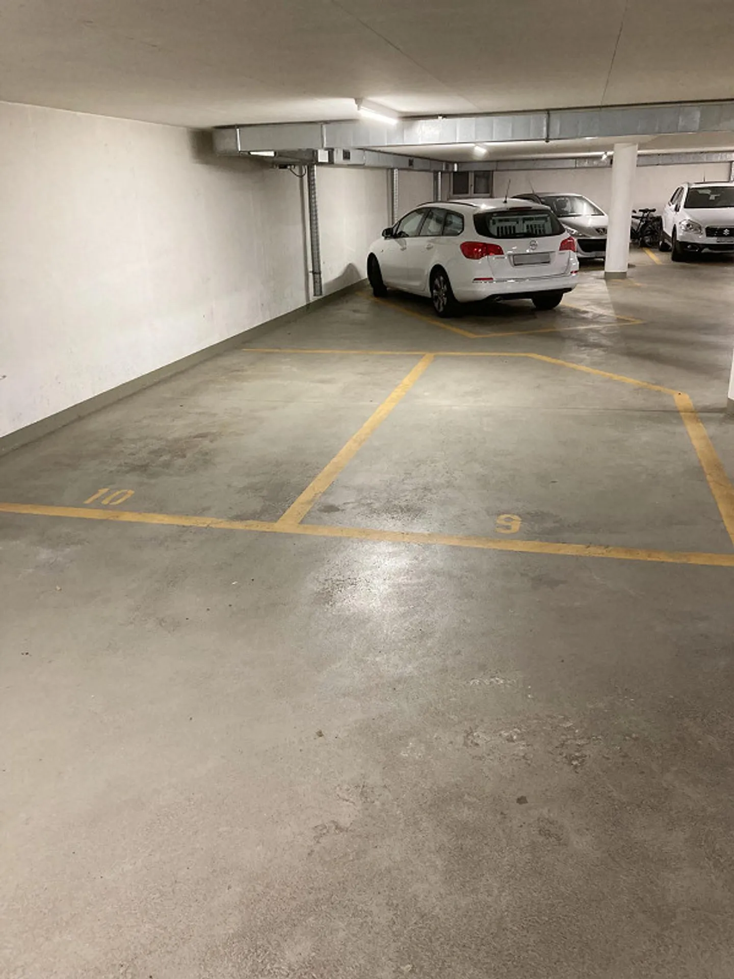 Zentraler Parkplatz Nähe Bahnhof - Foto 2 von 3