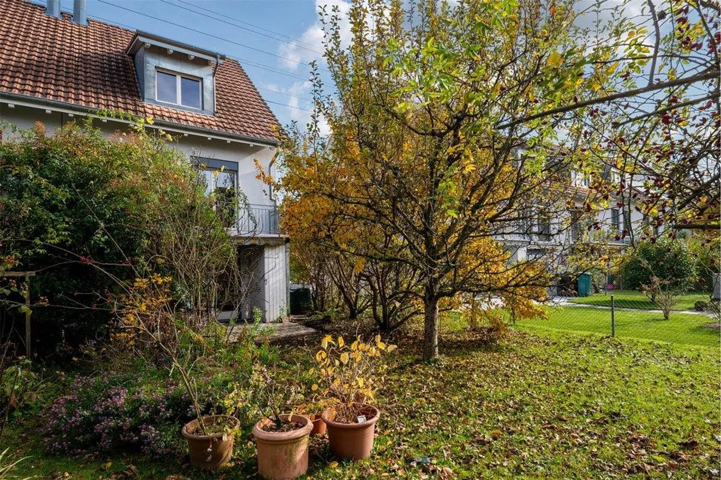 Incantevole casa angolare familiare 5½ in una posizione tranquilla - Foto 2 di 13