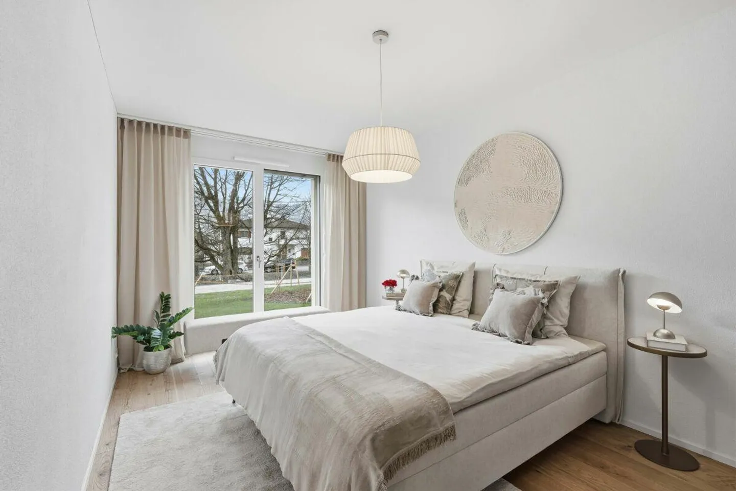 Appartamento centrale di 4,5 stanze al piano terra con grande giardino condiviso - Foto 7 di 13