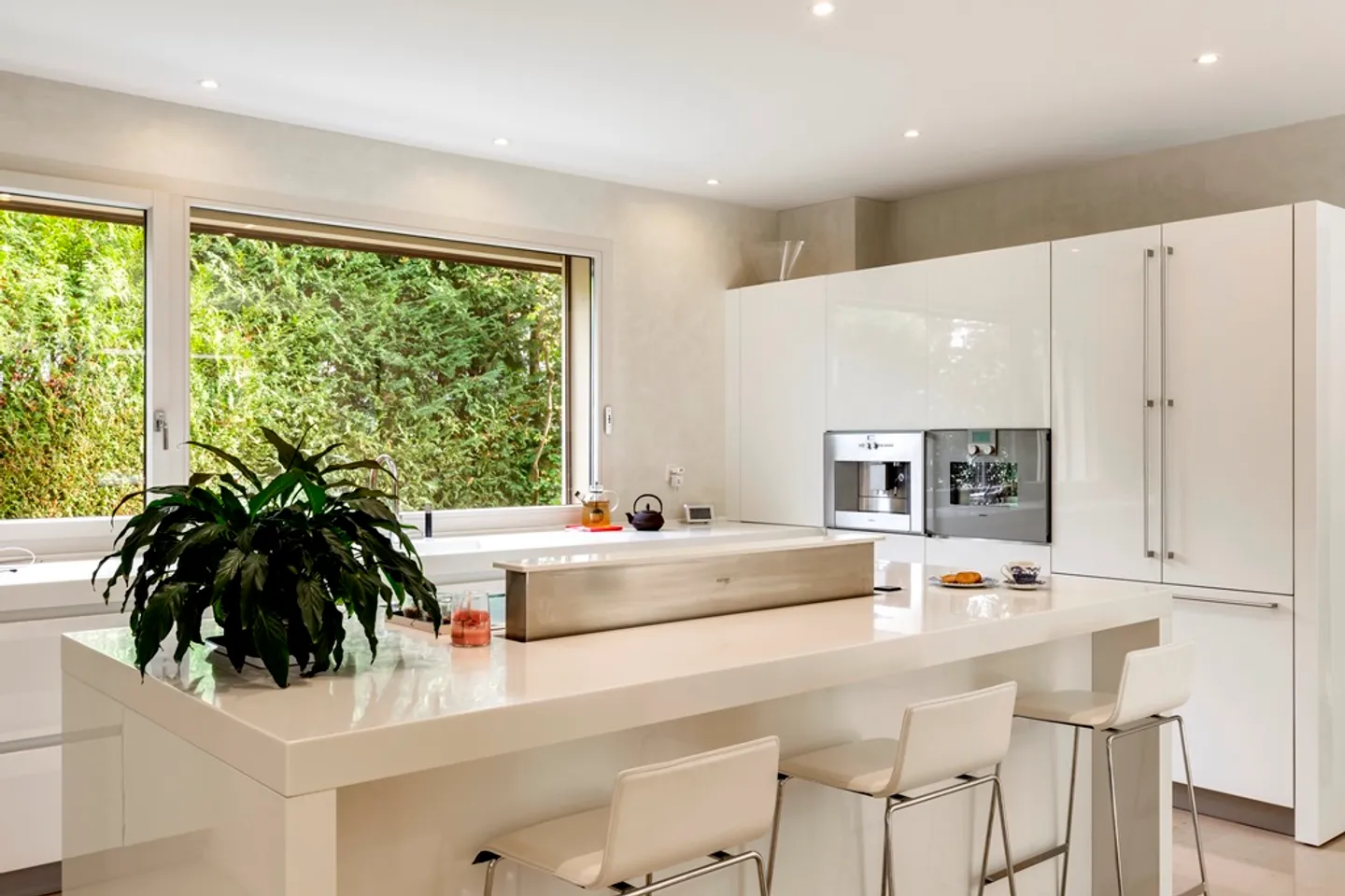 Zeitgenössische Eleganz im Herzen von Conches - Foto 4 von 13