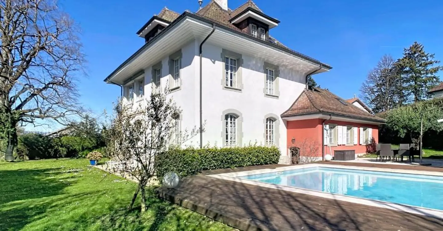 Villa prestigieuse avec piscine - Photo 1 sur 9