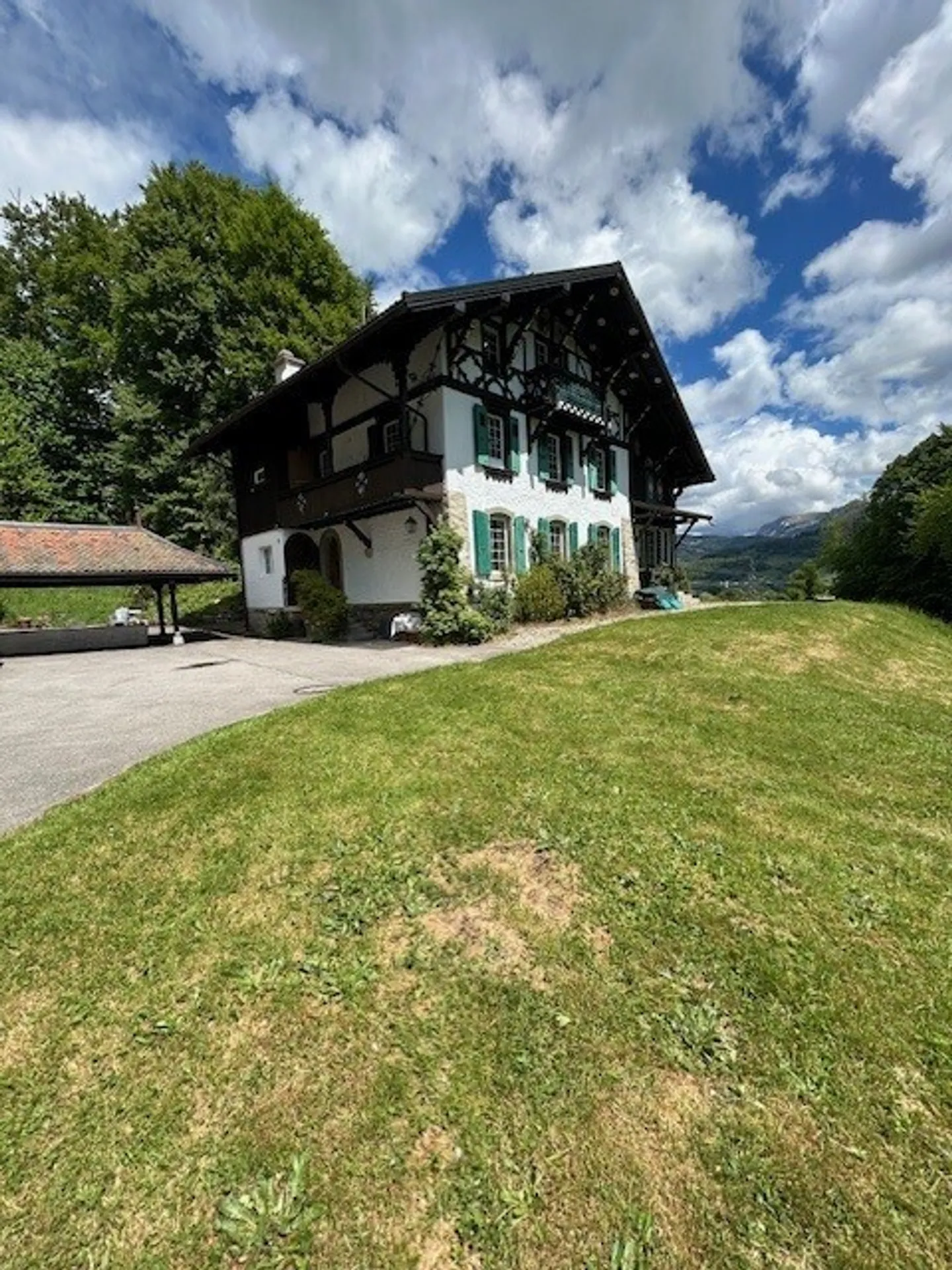 Appartement Charmant avec Vue sur le Lac - Photo 4 sur 8