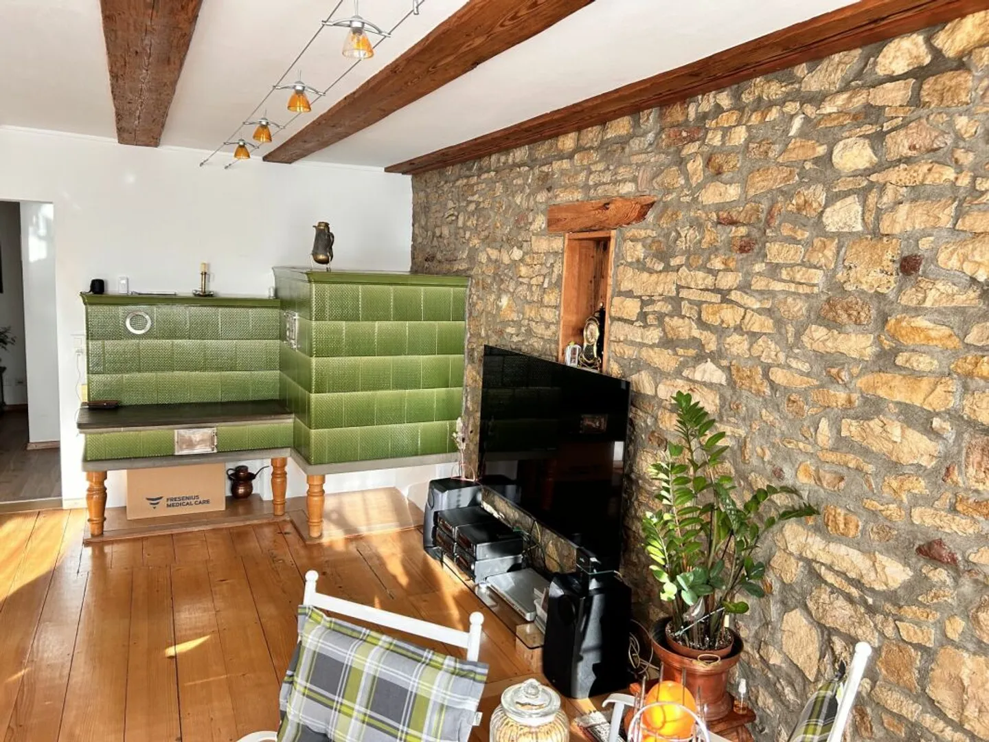 Einfamilienhaus in freier Natur mit riesigem Garten - Foto 8 von 12