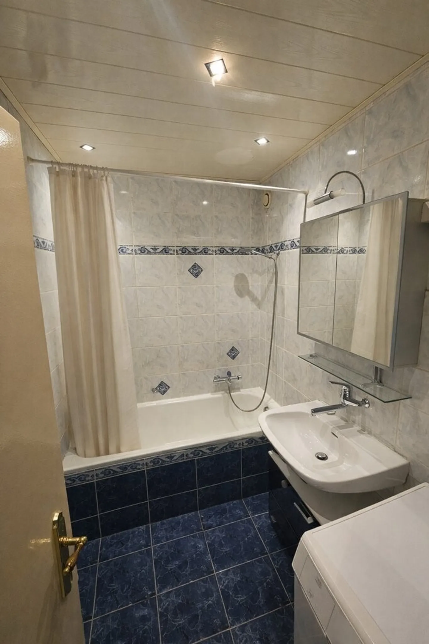 Joli appartement de 4 pièces - Photo 6 sur 6