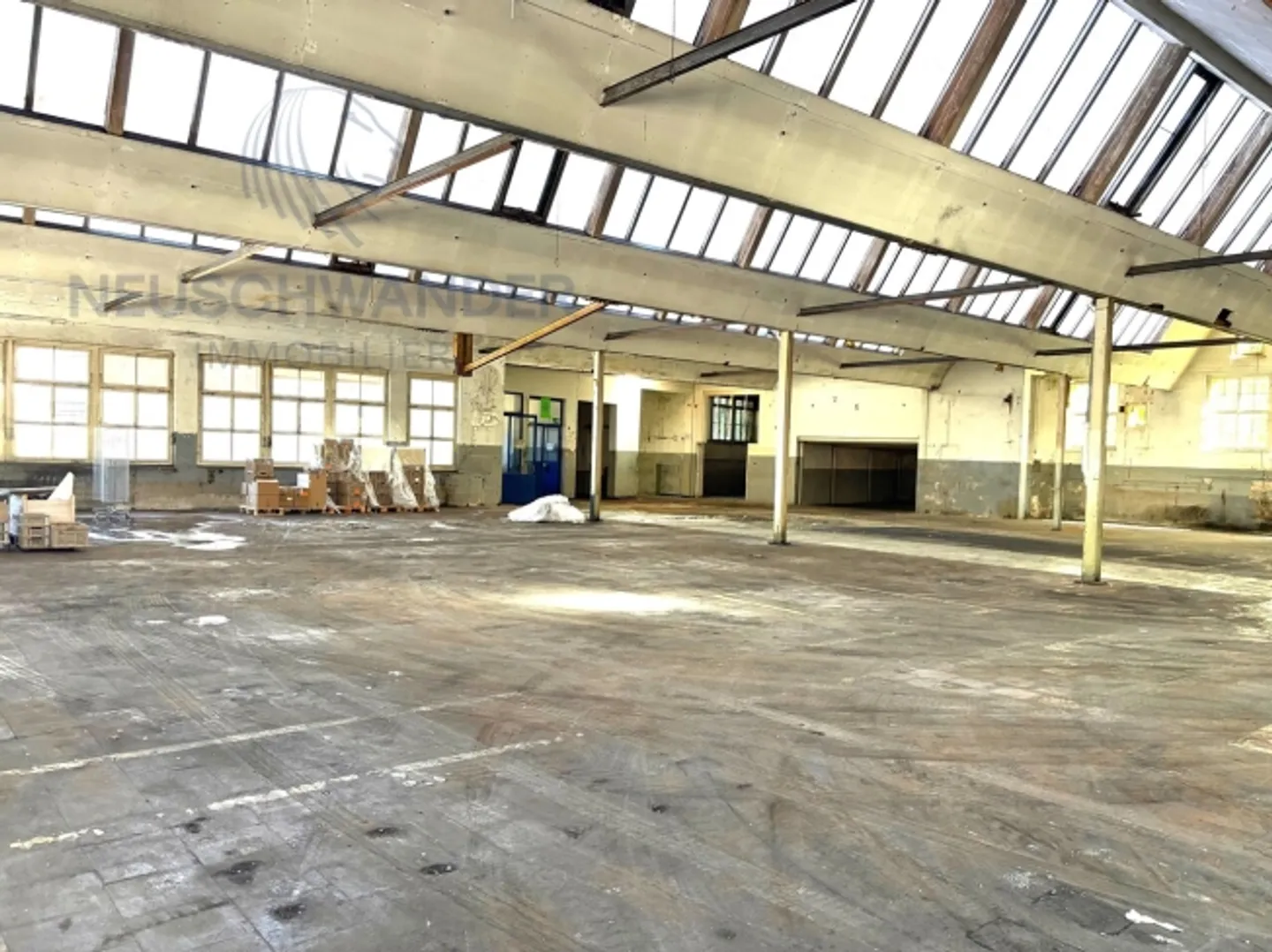 Industrial site housing leased areas with very good yield - Photo 10 of 12