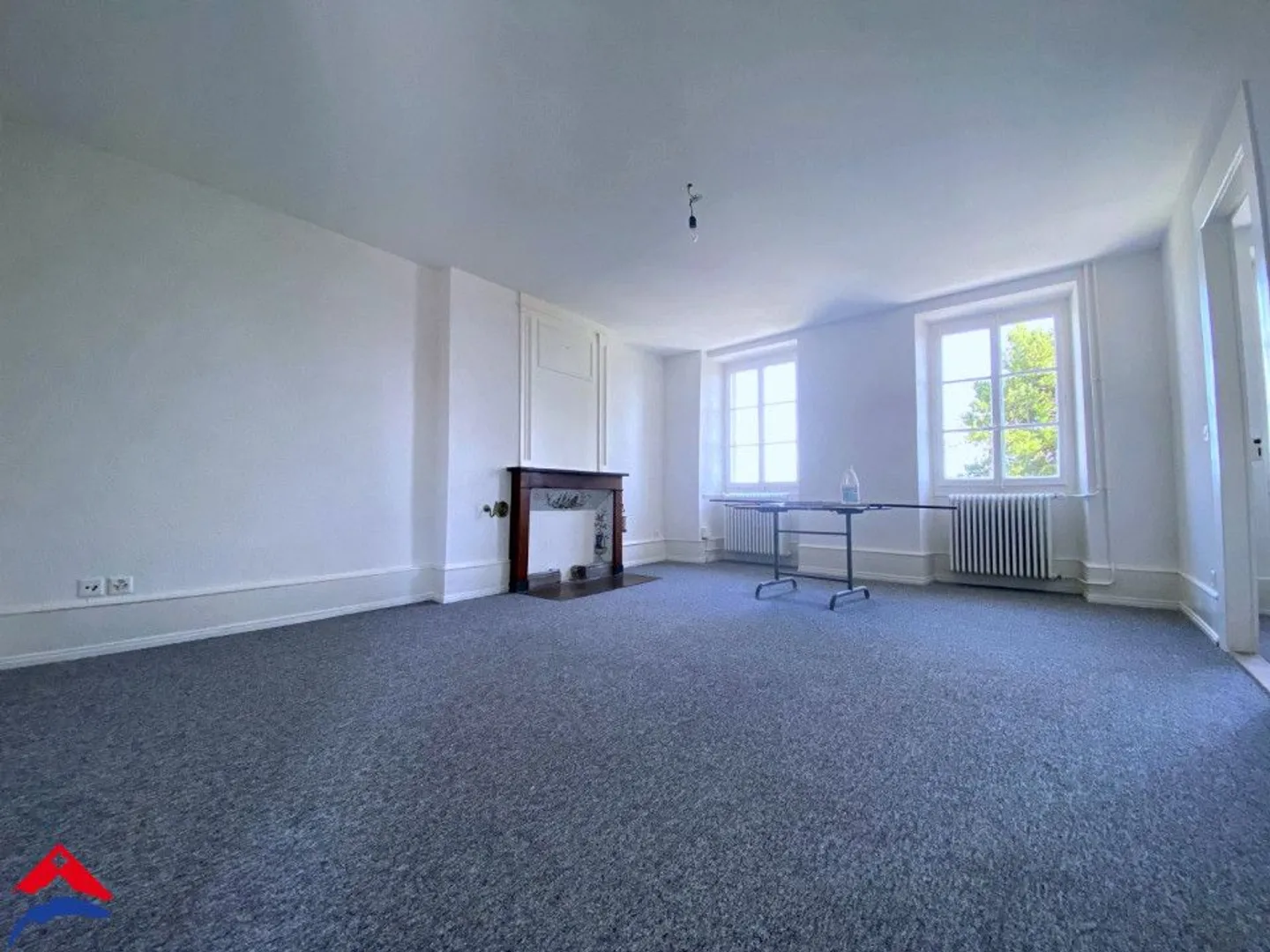 Wunderschöne 4,5 Zimmer renoviert - Ruhig - Ca. 100m2 - Foto 2 von 9