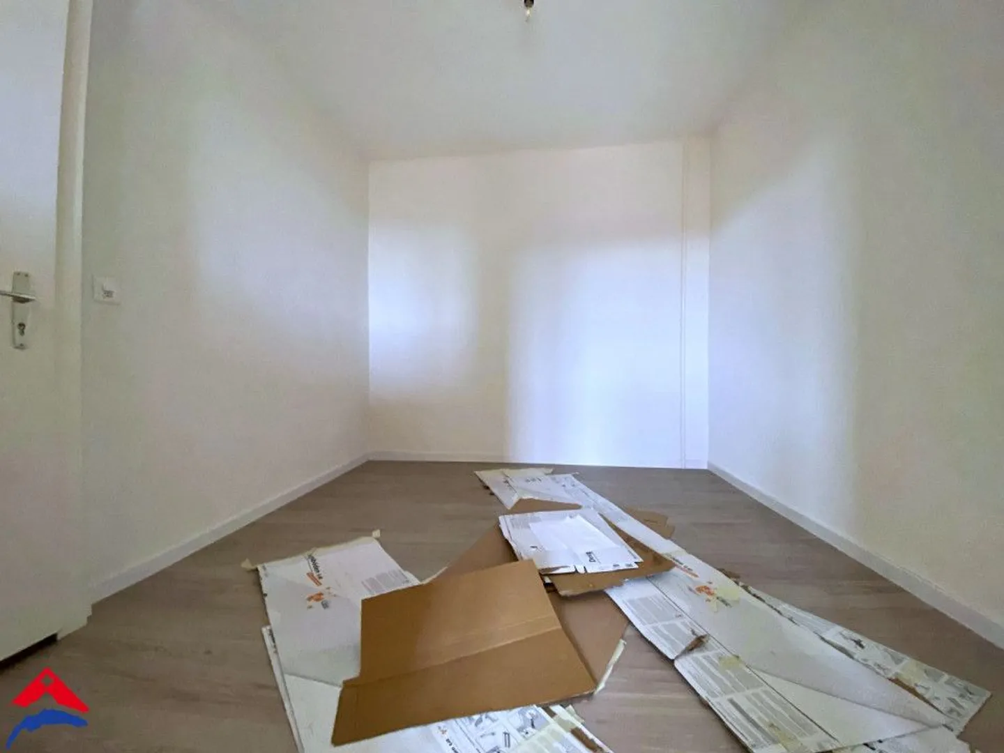 Wunderschöne 4,5 Zimmer renoviert - Ruhig - Ca. 100m2 - Foto 6 von 9