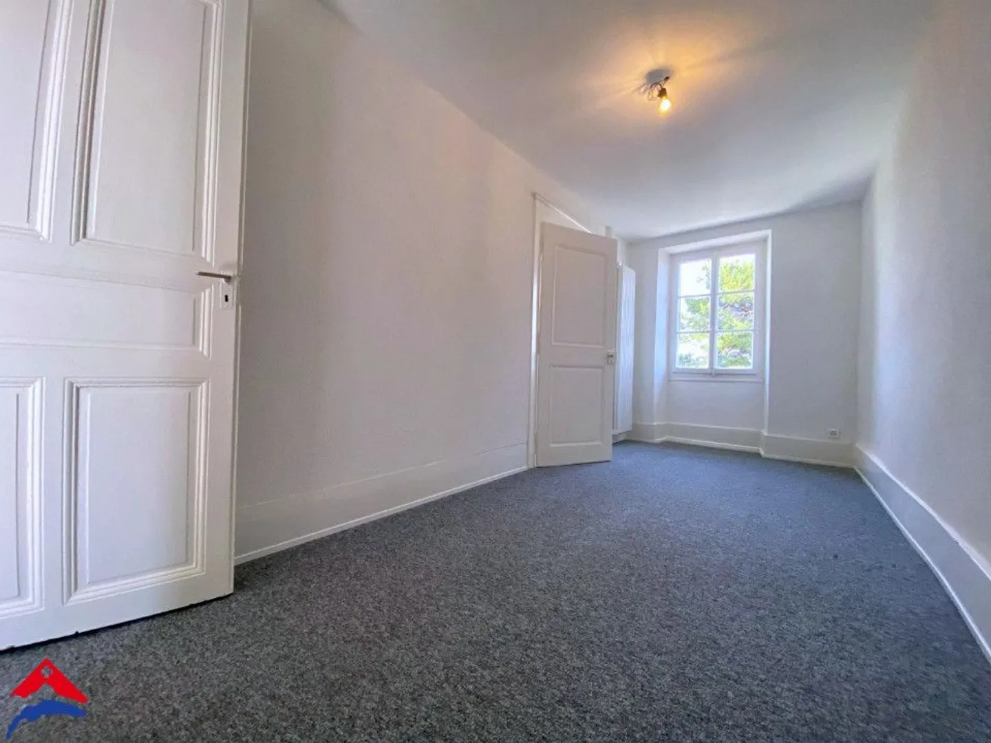Wunderschöne 4,5 Zimmer renoviert - Ruhig - Ca. 100m2 - Foto 5 von 9