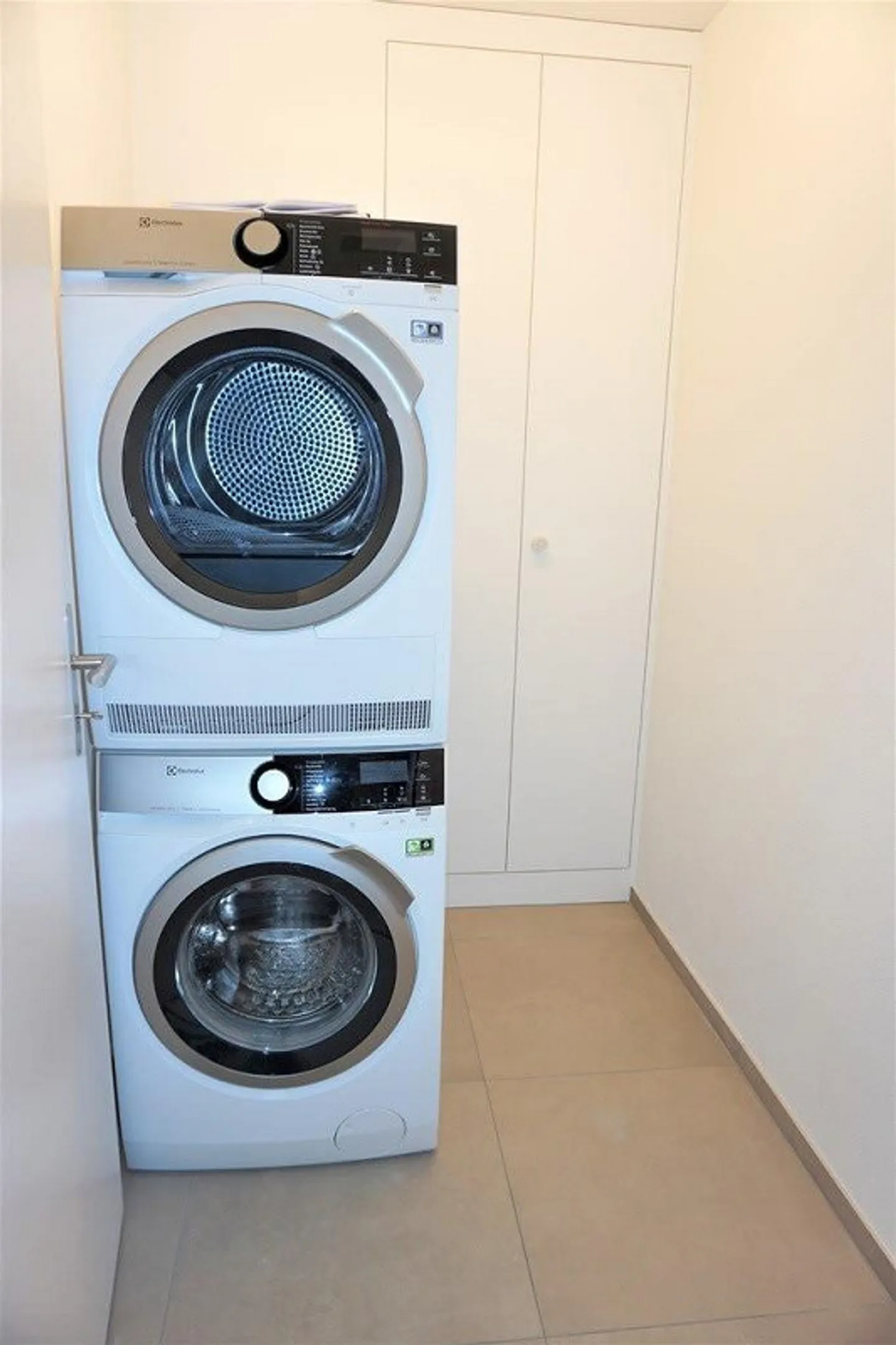 Ampio e ultramoderno appartamento di 4,5 locali in un complesso ben curato - Foto 11 di 13