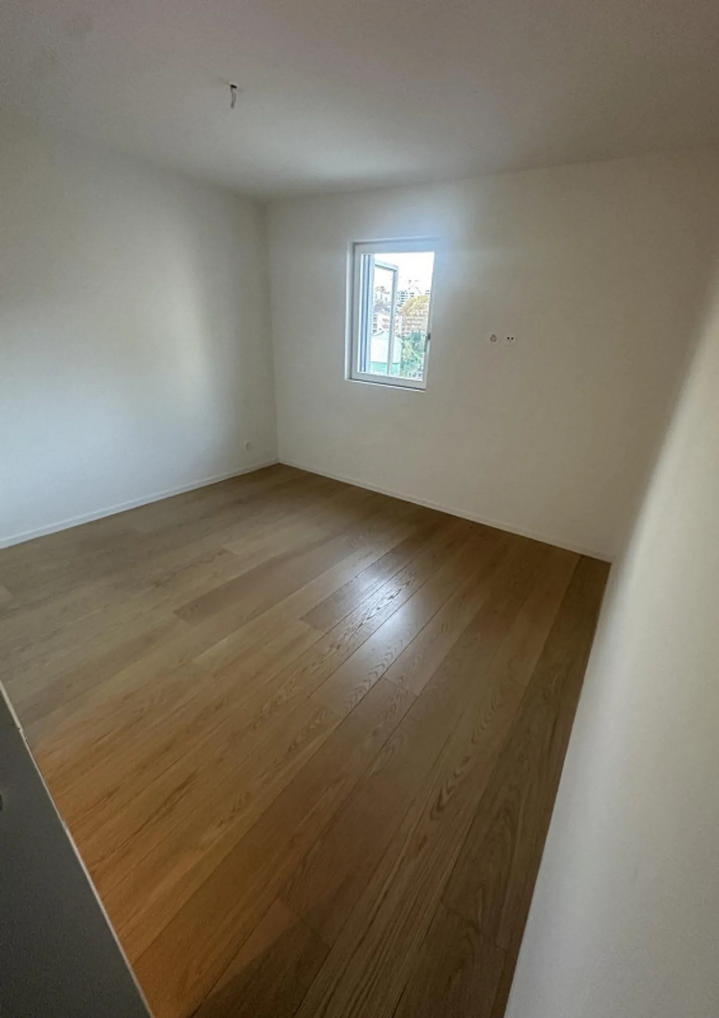 NEUER PREIS - STRATEGISCHE 3,5 ZIMMER IN LUGANO MIT SEEBLICK - ID 23625 - Foto 7 von 11