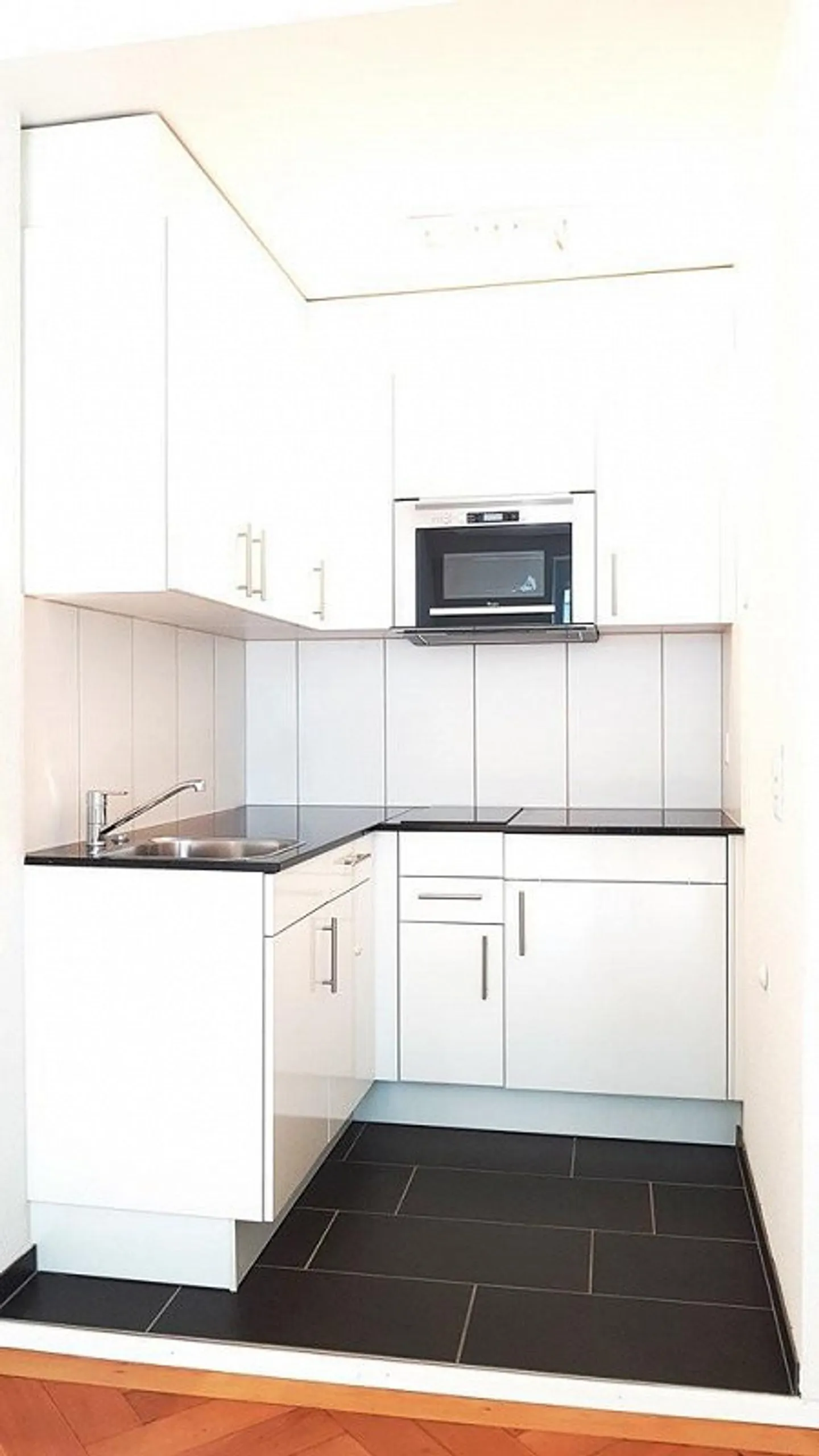 Attraktive schön renovierte Single-Altbauwohnung - Foto 1 von 5