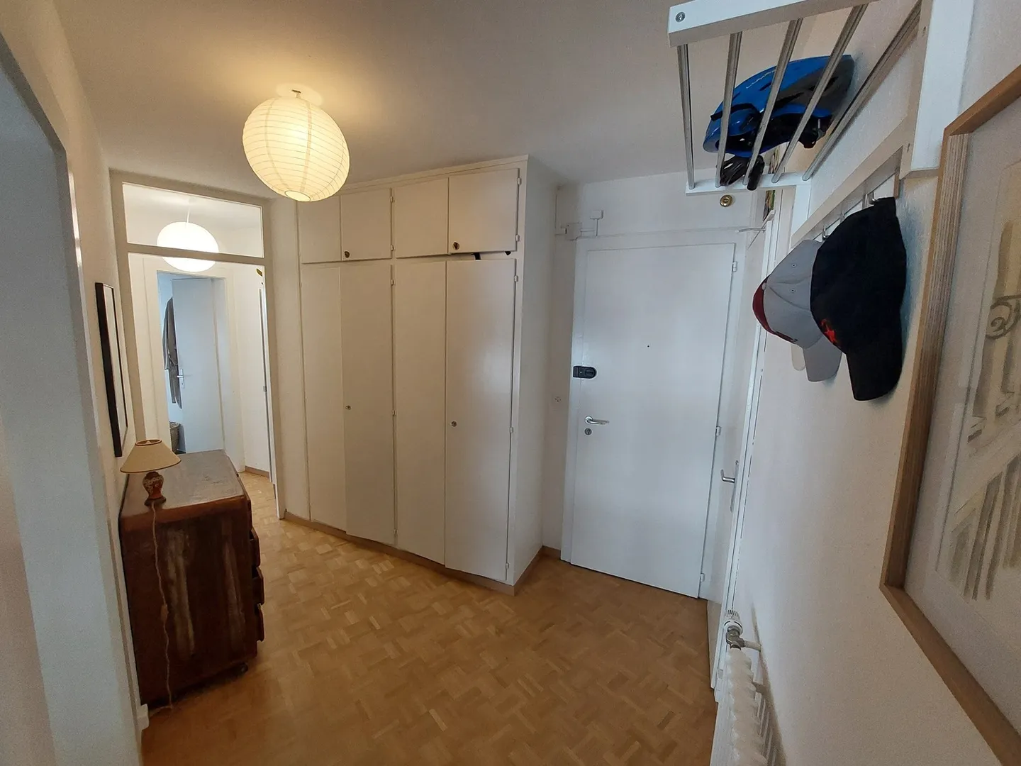 Bright 3-Room Apartment in Charmilles - Photo 8 of 10