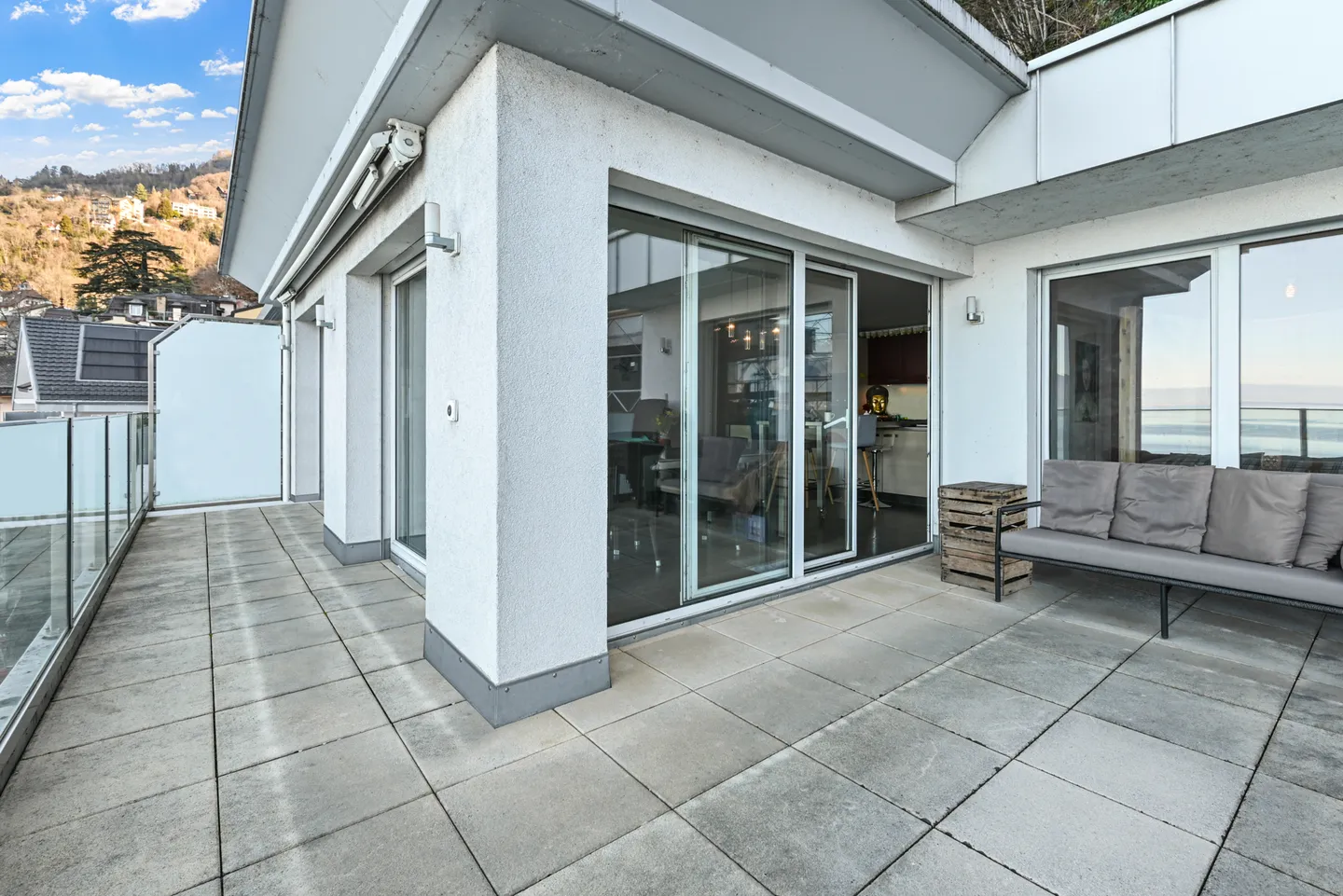 MONTREUX - PENTHOUSE WITH PANORAMIC VIEW - Photo 4 of 13