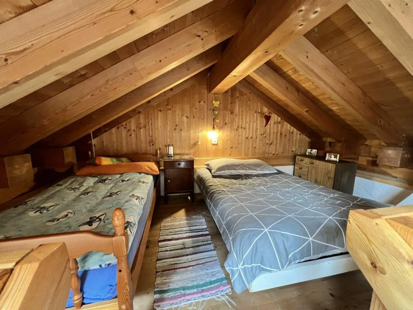 Rustikales Chalet in der Natur - Foto 8 von 18
