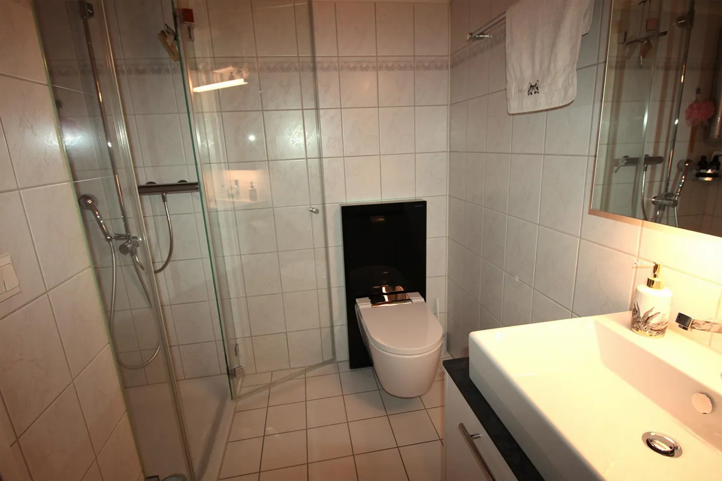 Appartamento duplex 5.5 camere con balcone e bella vista - Foto 12 di 12
