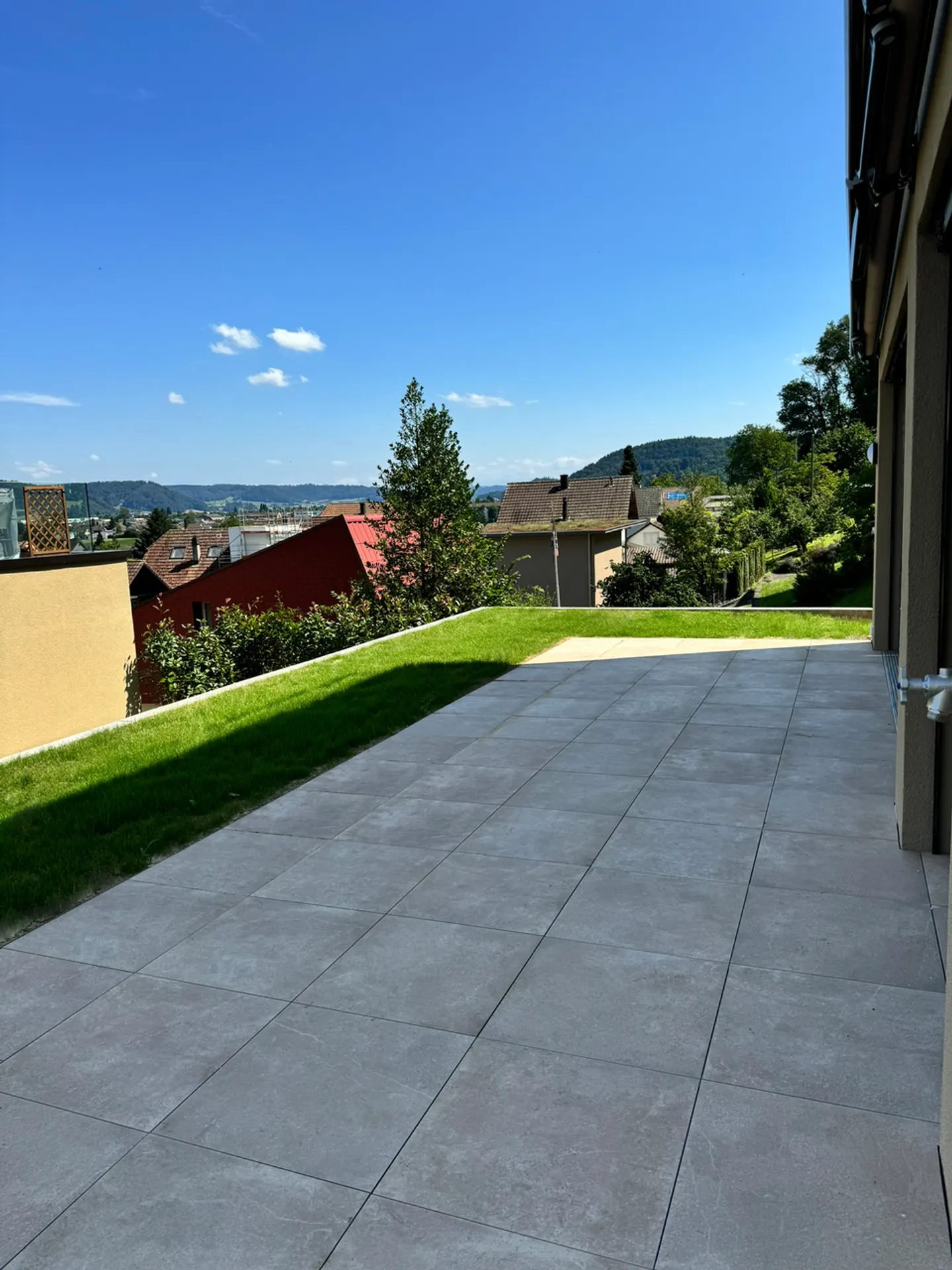 Neubau-Highlight: 3,5-Zimmer-Terrassenwohnung im Zweifamilienhaus - Foto 5 von 11
